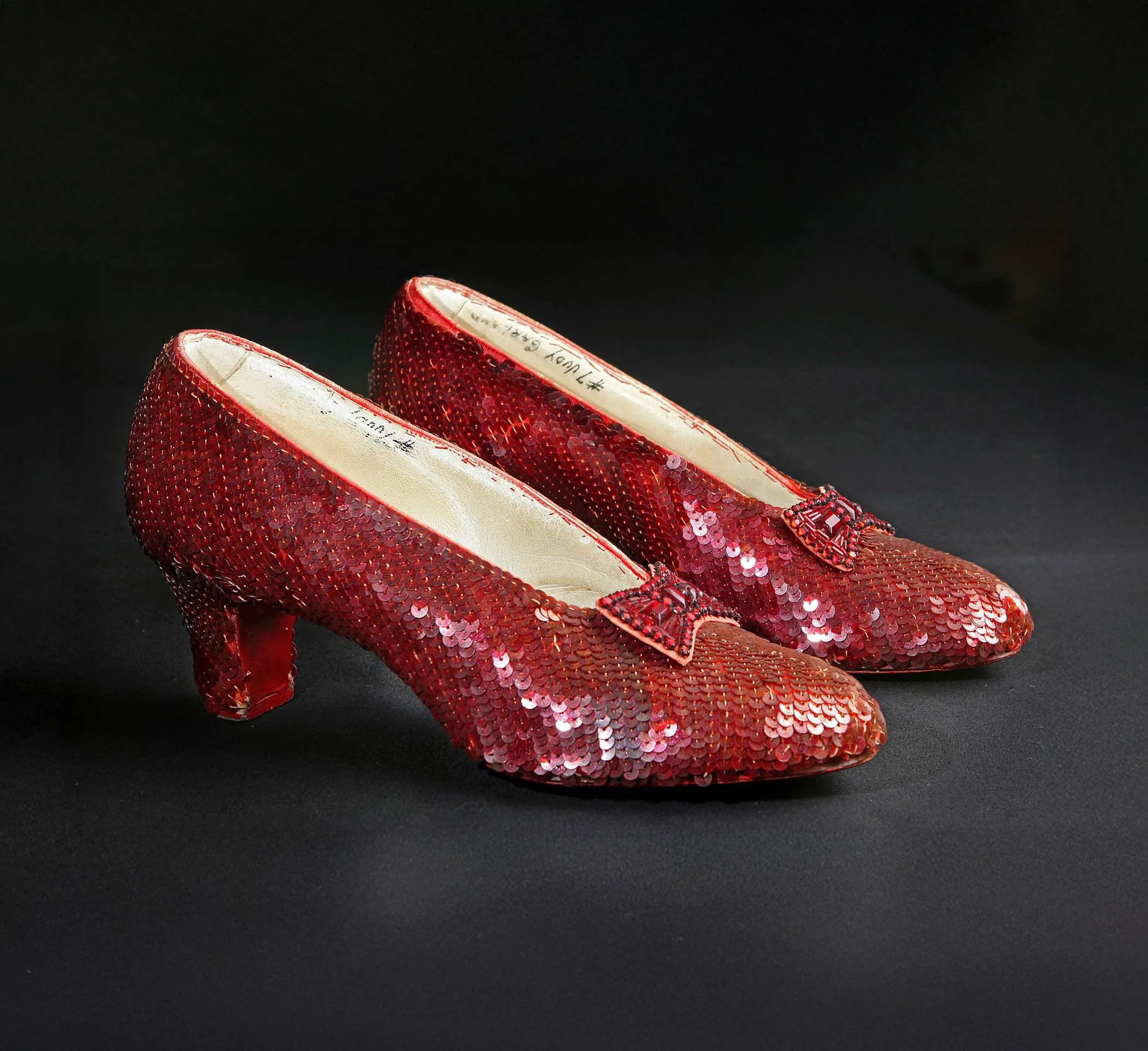 Dorothy's Ruby Slippers, Peter Principle and 0 waste, on demand shoes
