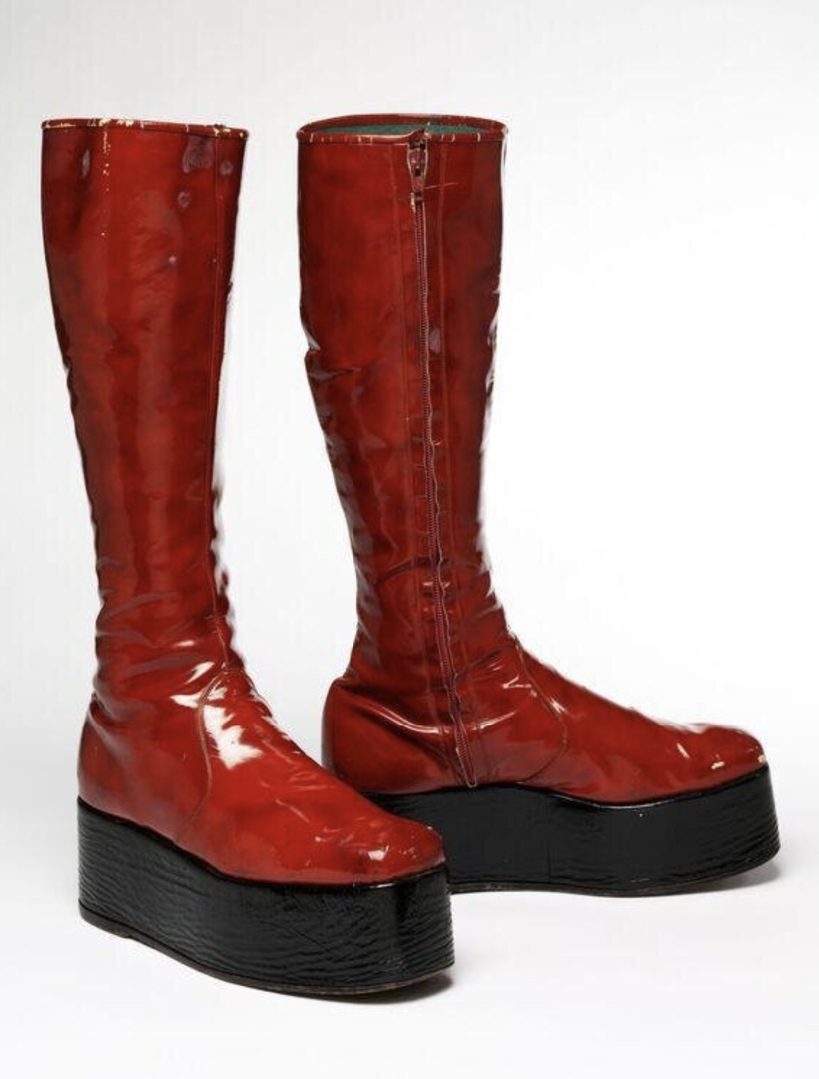 The Red Boots That Walked Ziggy Into History, Signalling theory and The Marginalian.