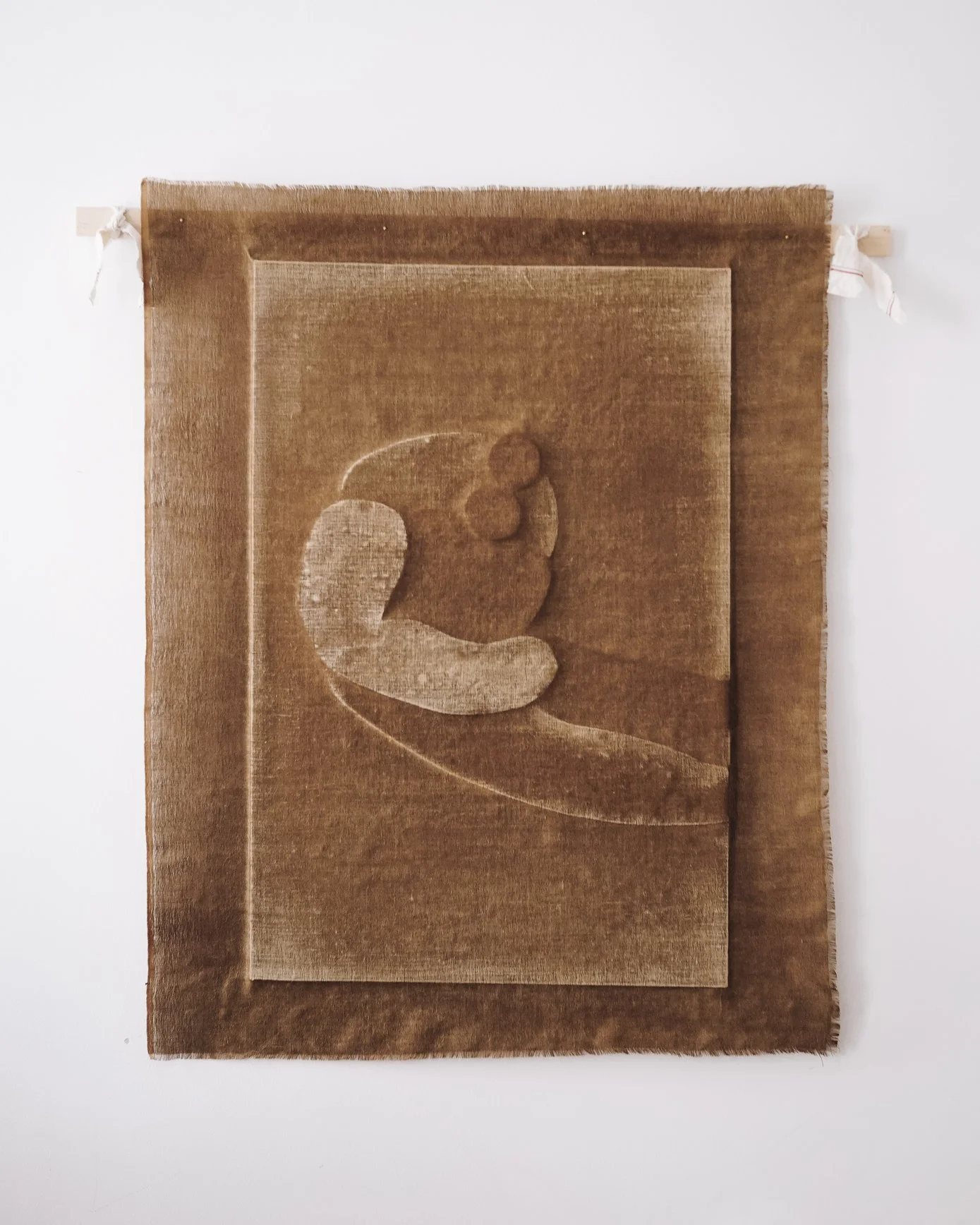 TRUE SELF, LINEN AND SHELLAC, 142x111 CM, 2025