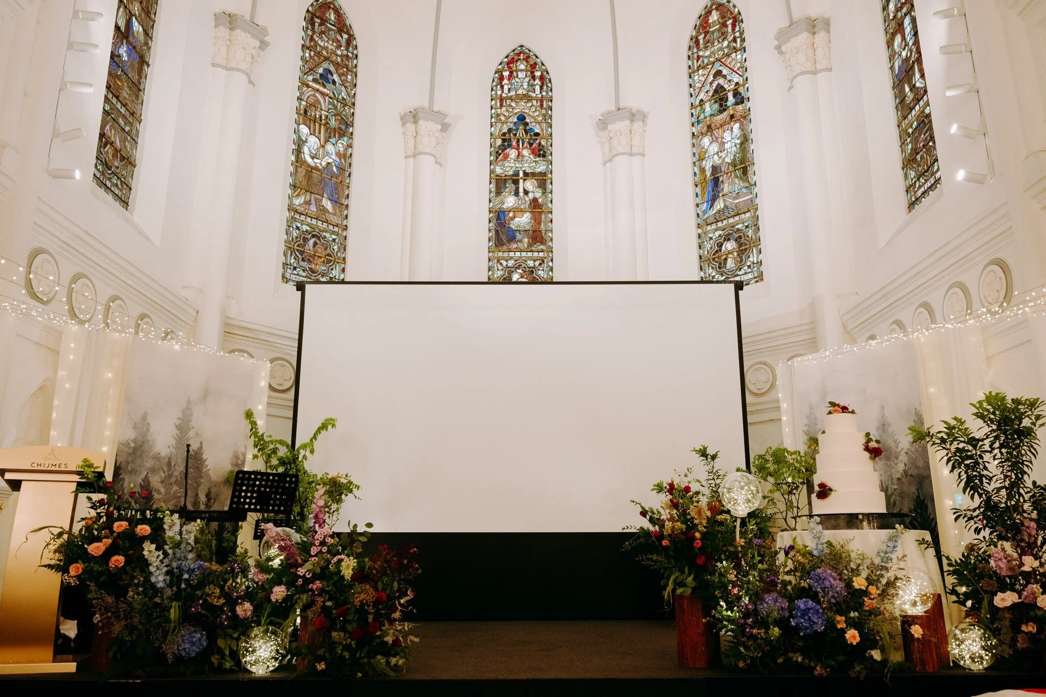mark-olivia-studio-ghibli-inspired-wedding-chijmes-hall-amperian-31.jpg