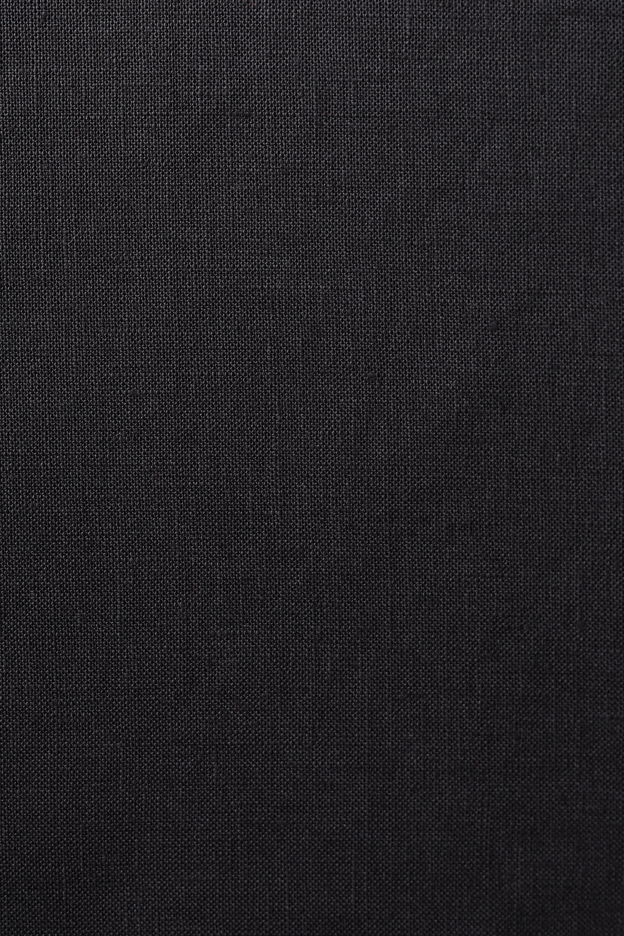 Black Linen.JPG