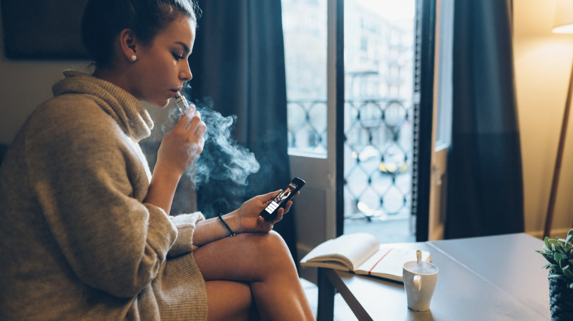 Social media links to teen smoking