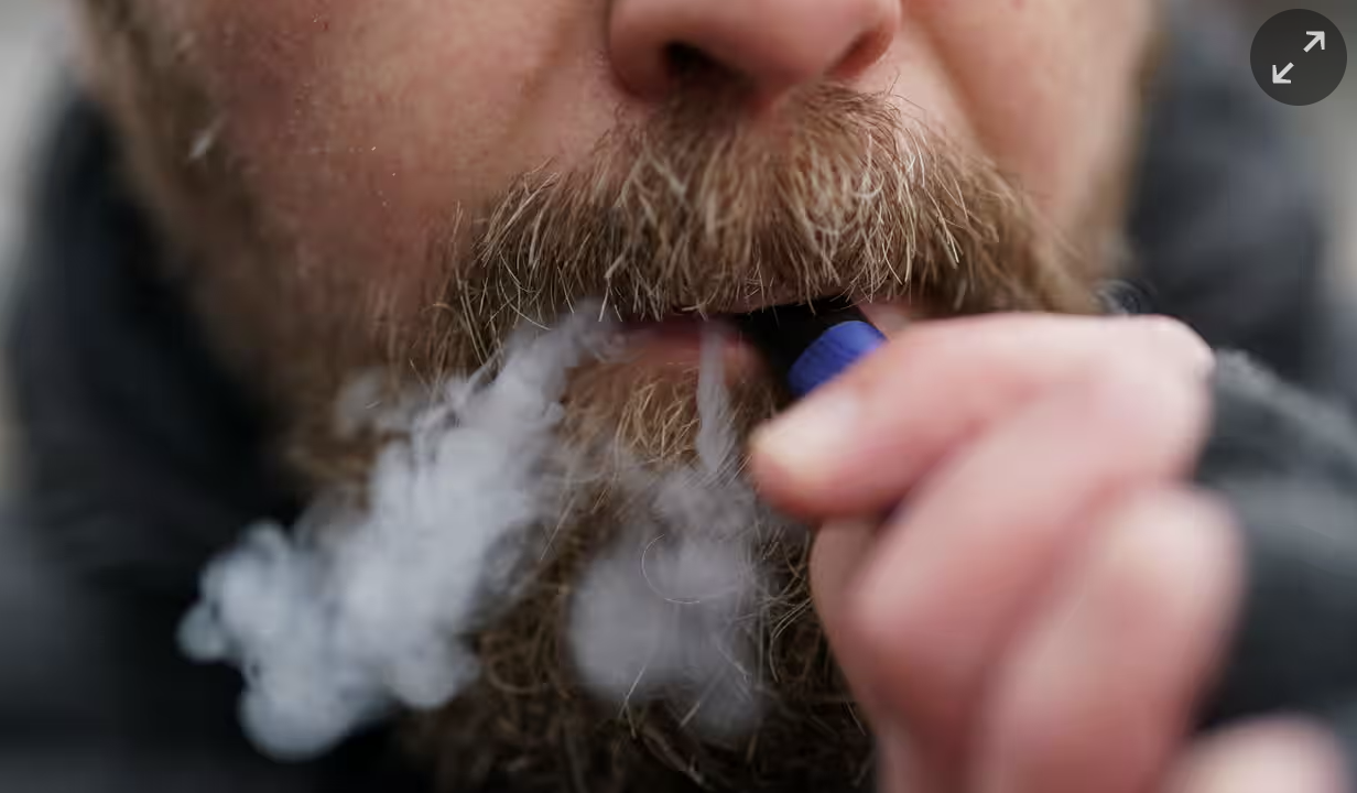 New study comparing the health effects of vaping to smoking
