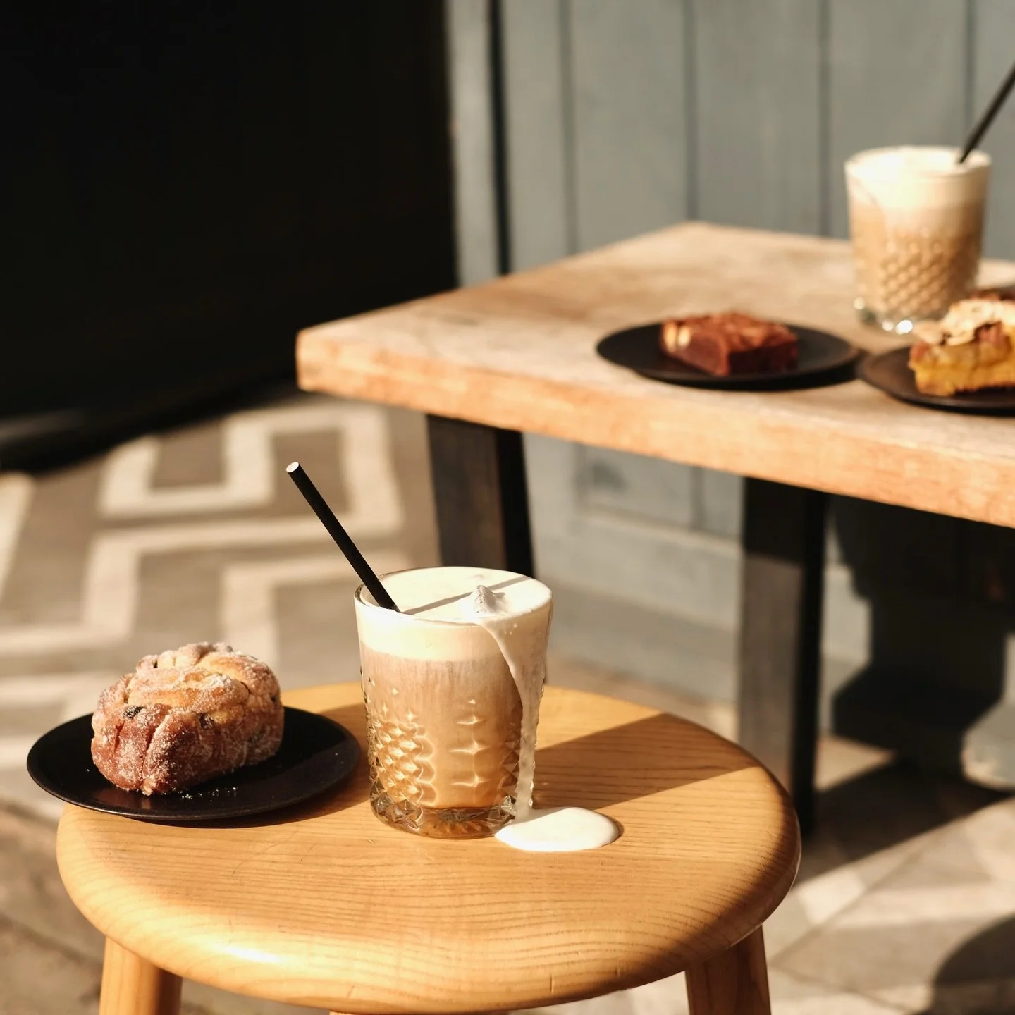 ICED BREWS &bull; BANK HOLIDAY &bull; BUNS &amp; BRUNCH

Another bank holiday weekend is here and we&rsquo;ve got you covered! 

We&rsquo;re supporting @seasaltcornwall celebrate 30 Years in Falmouth with an Iced Brew&rsquo;s &amp; Saffron Buns Pop u