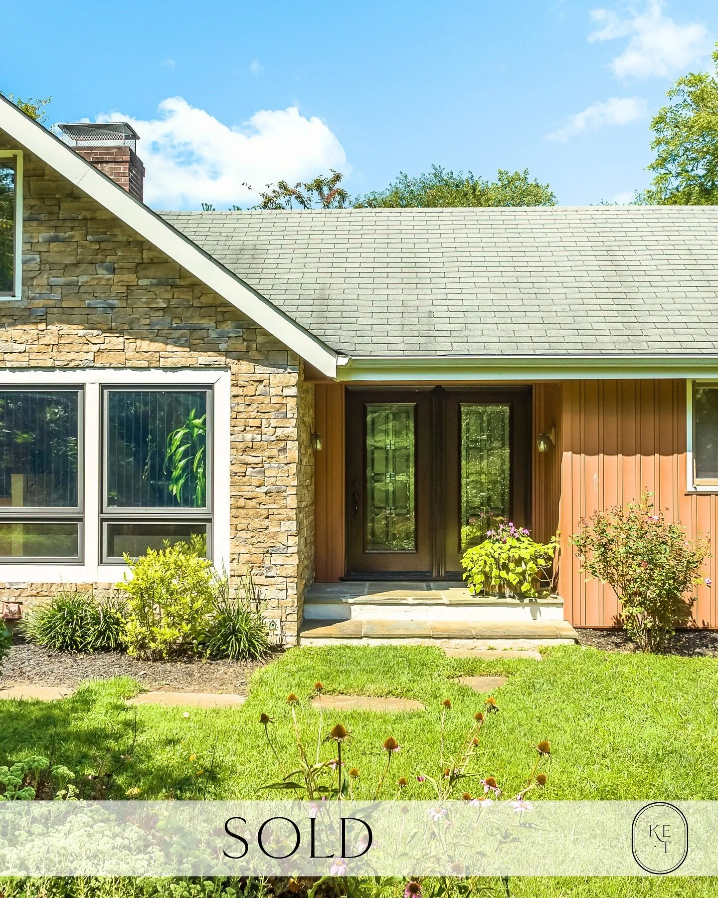 Just closed on this beautiful property last week! 😍

Congratulations to our Sellers &amp; our Buyers! 🏡

We are so happy for you all! 🎉

Thank you for choosing our team for your real estate needs! 🩵 @lornacrawford.realtor 

#katieeckteam #chester