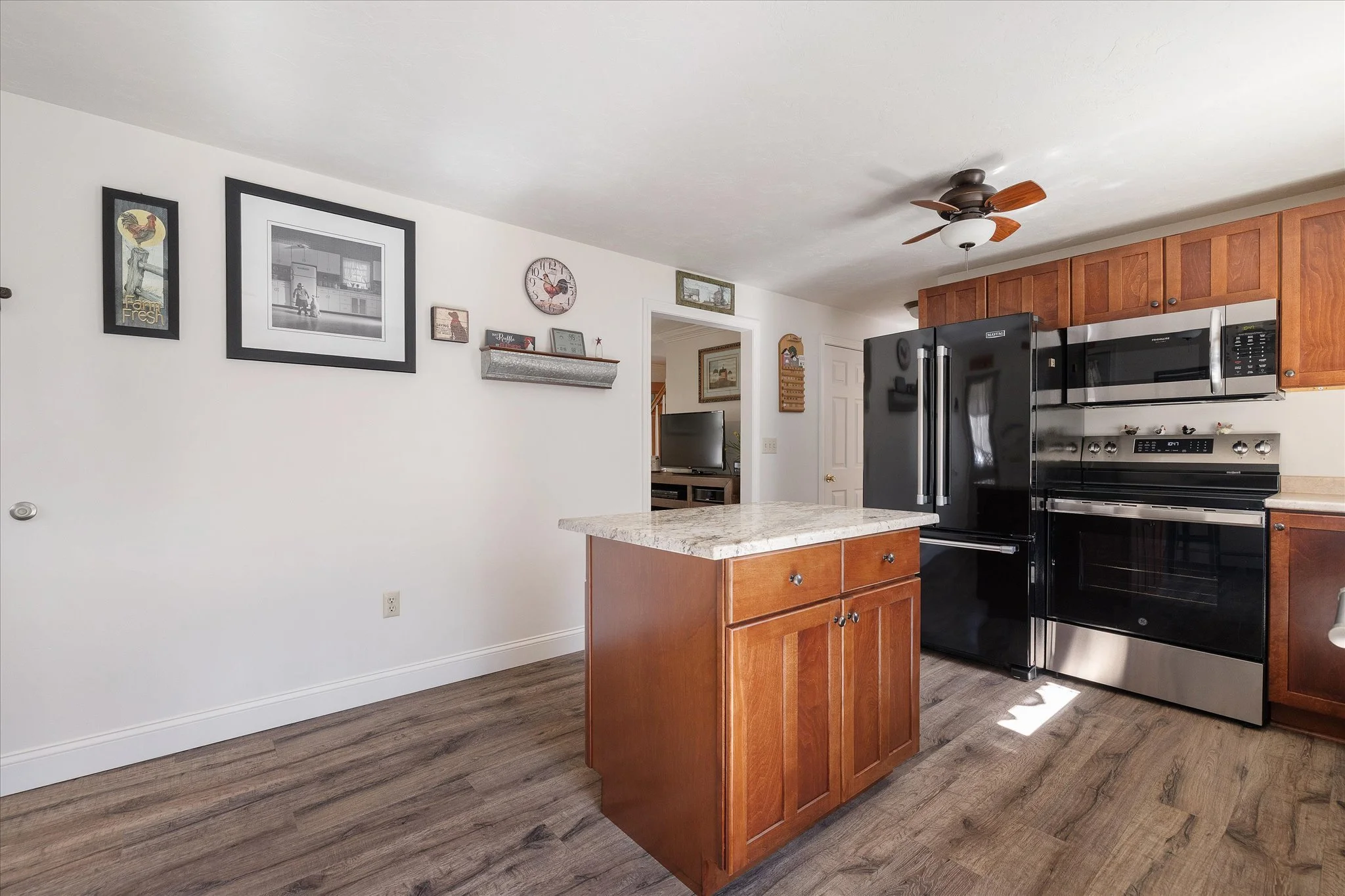 18-46-Underwood-Rd-Hubbardston-MA-018.jpg