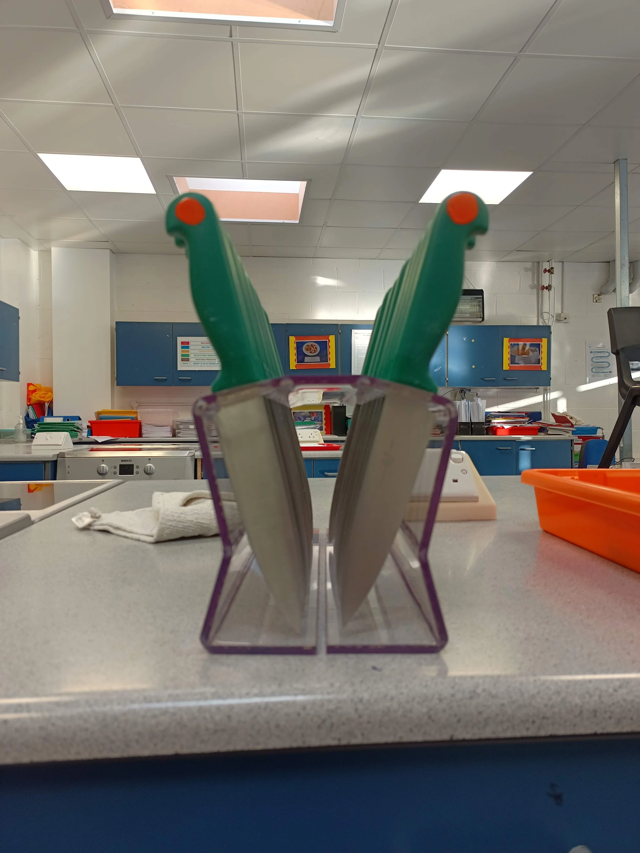 When Food Technology require knife blocks to store their chef knives, I realised upon a little research that there wasn't anywhere that sold a holder for 26 knives, each the same size!