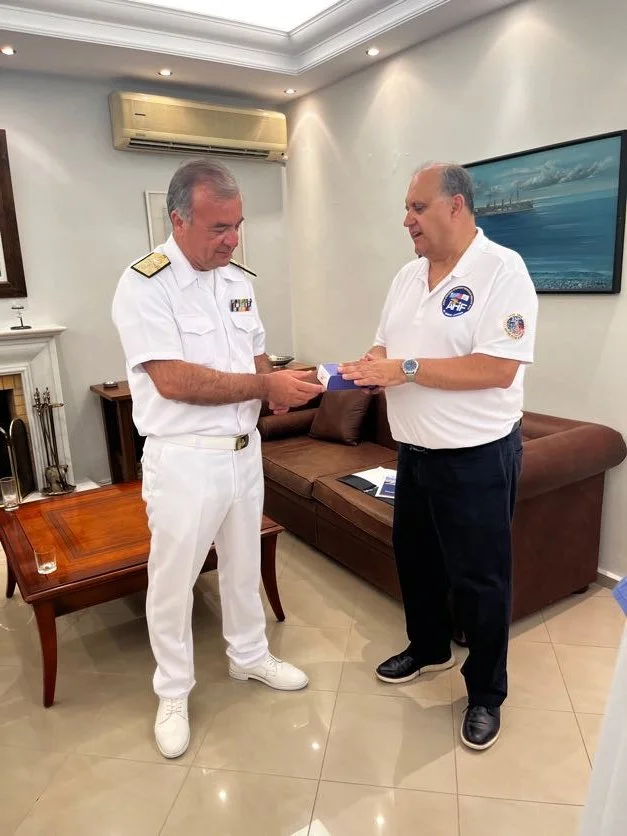  Vice Admiral Sasiakos welcomed our delegation to his residence, where he hosted a lunch. 