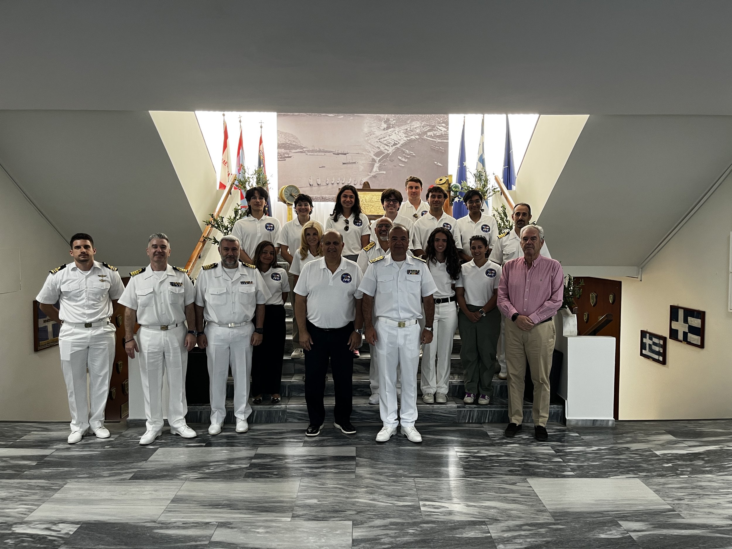  Vice Admiral Sasiakos with the delegation. 
