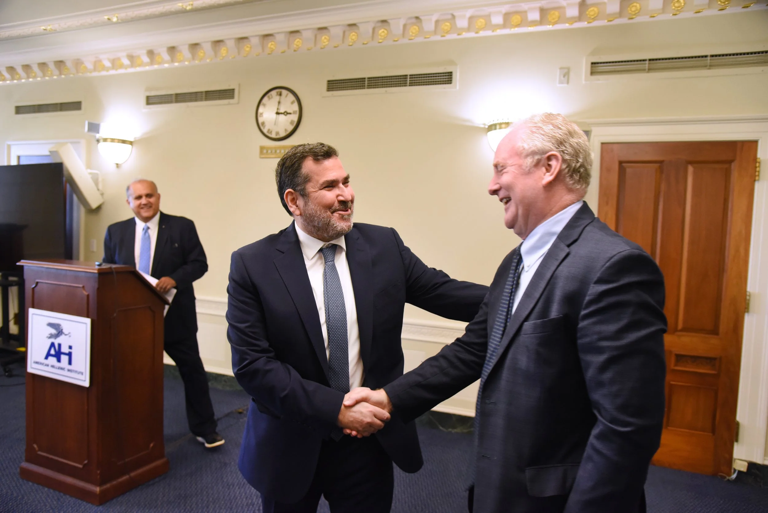  Amb. Savva greets Sen. Chris Van Hollen (D-MD). 