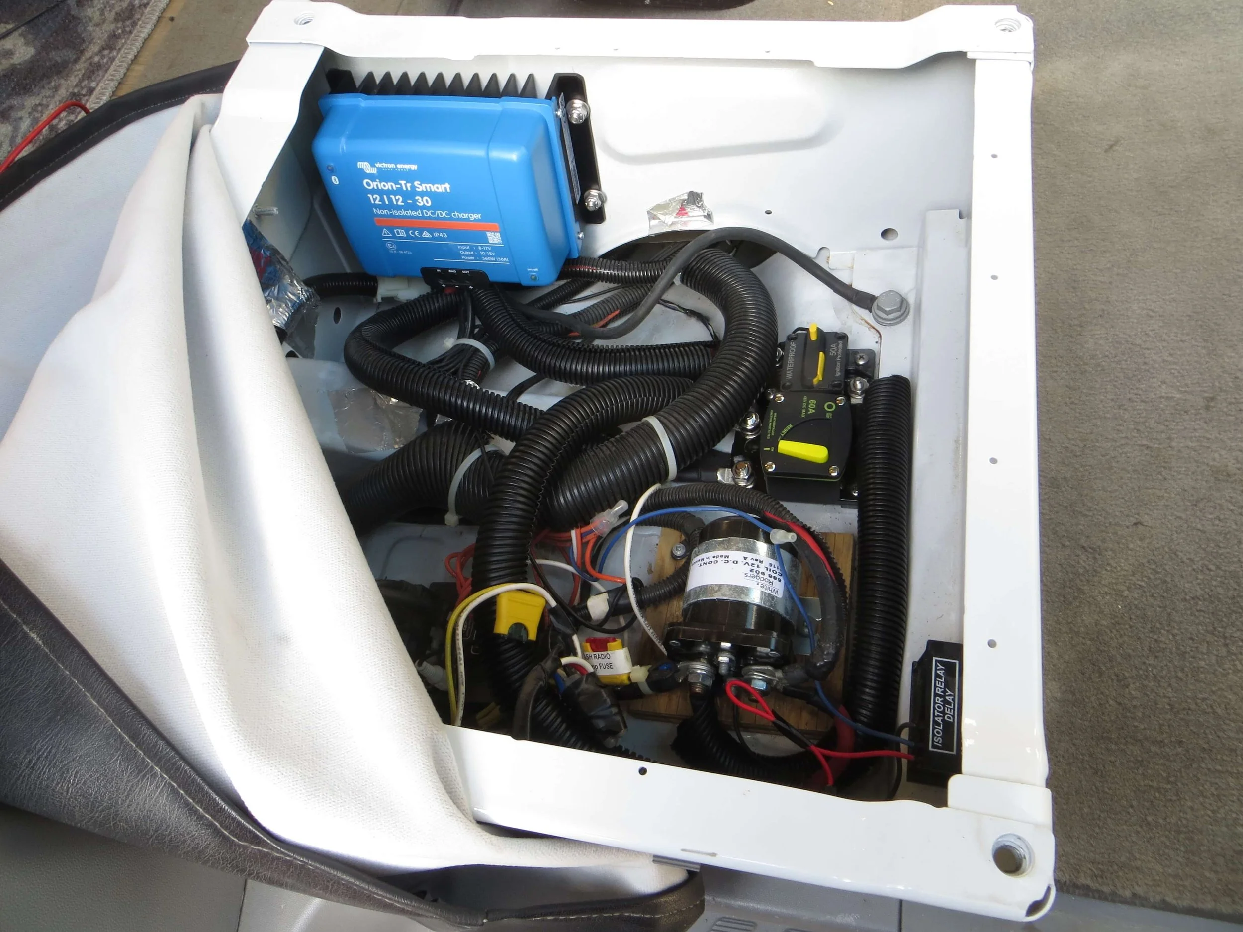 Example of RV Solar Install near San Diego.  Lithium Battery, DC/DC Converter, LiFePO4, Inverter, install on RV near San Diego, CA.