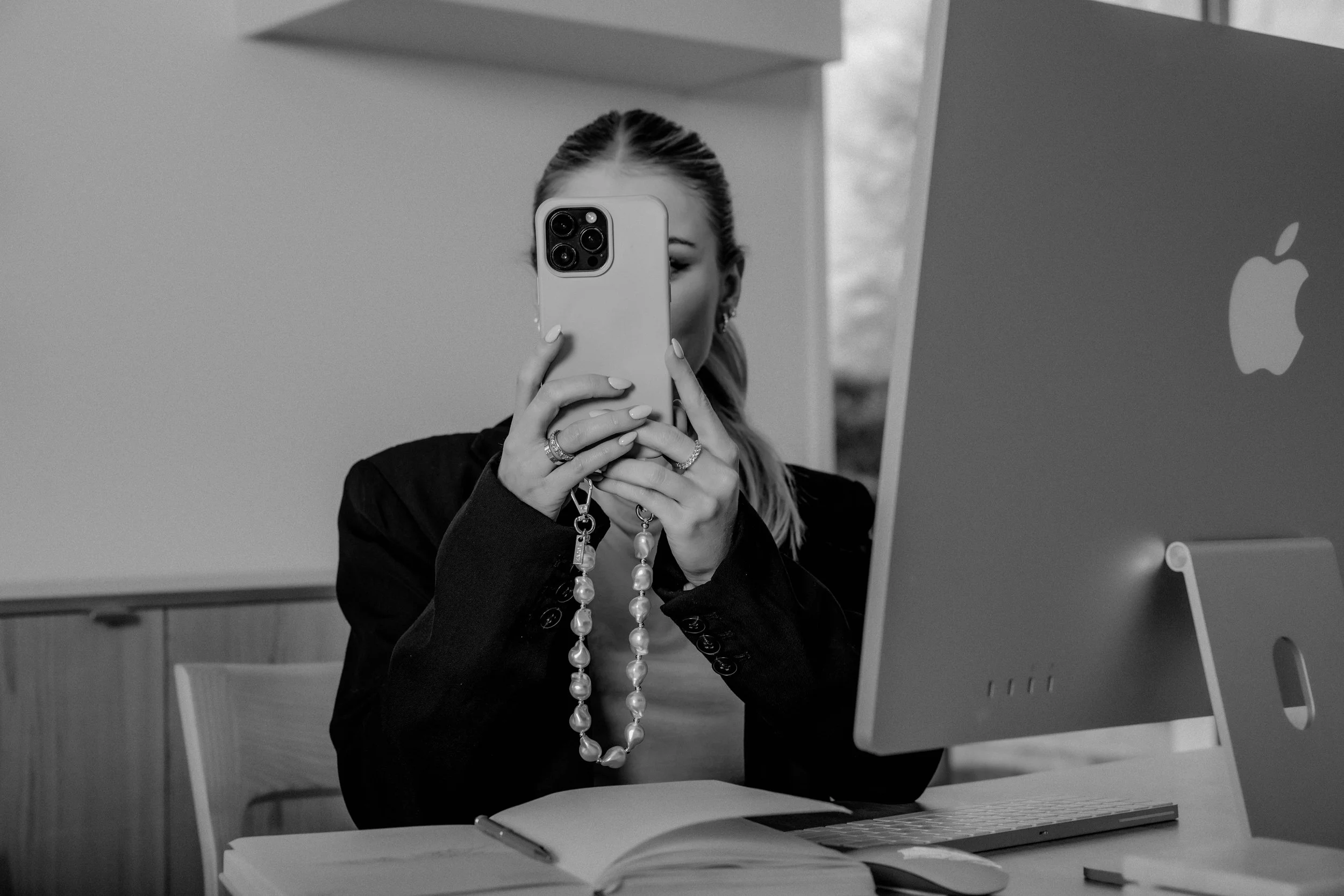 6  Hot Tips To Grow Your  Social  Media : How  to Break Through a Plateau