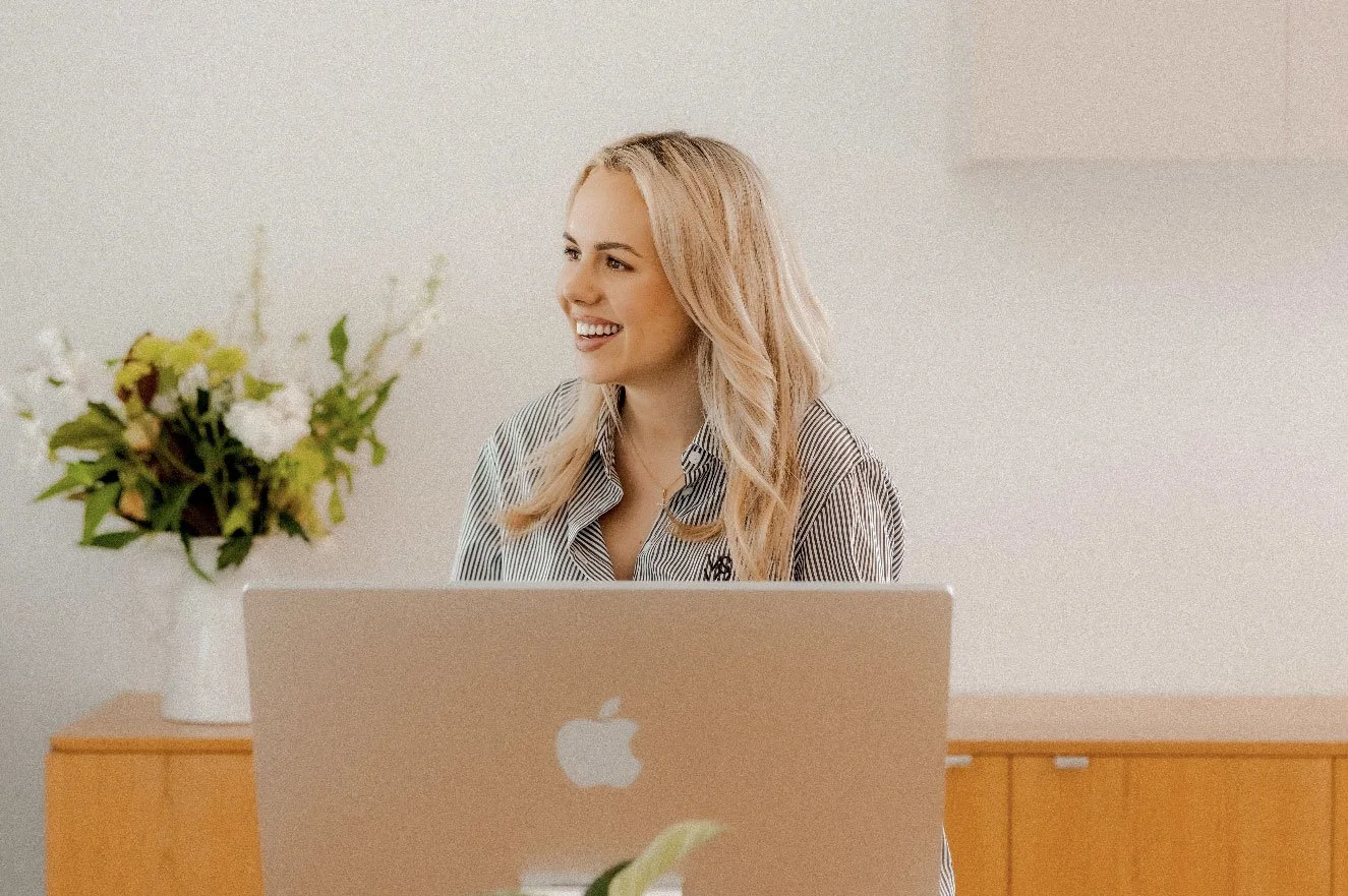 Digital Marketing for Retail Stores: How to Use Social Media to Drive Online Sales