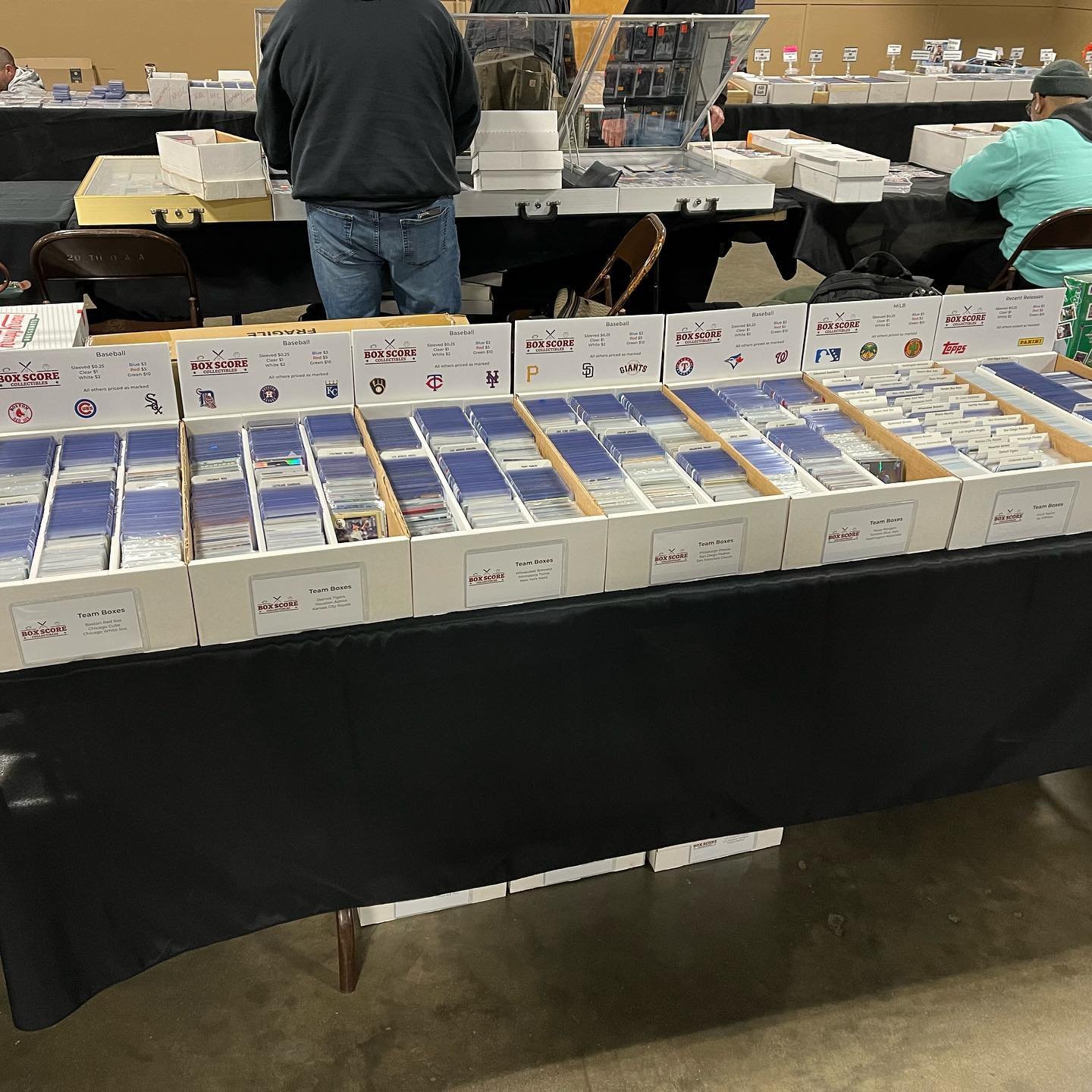 Almost 2 weeks ago we setup at the @auburntradingcardshow. We had a great time, met a lot of fantastic collectors and saw some old friends! We hope to go the same this weekend in Phoenix! 

Thanks to the guys who run the Auburn Trading Card Show for 