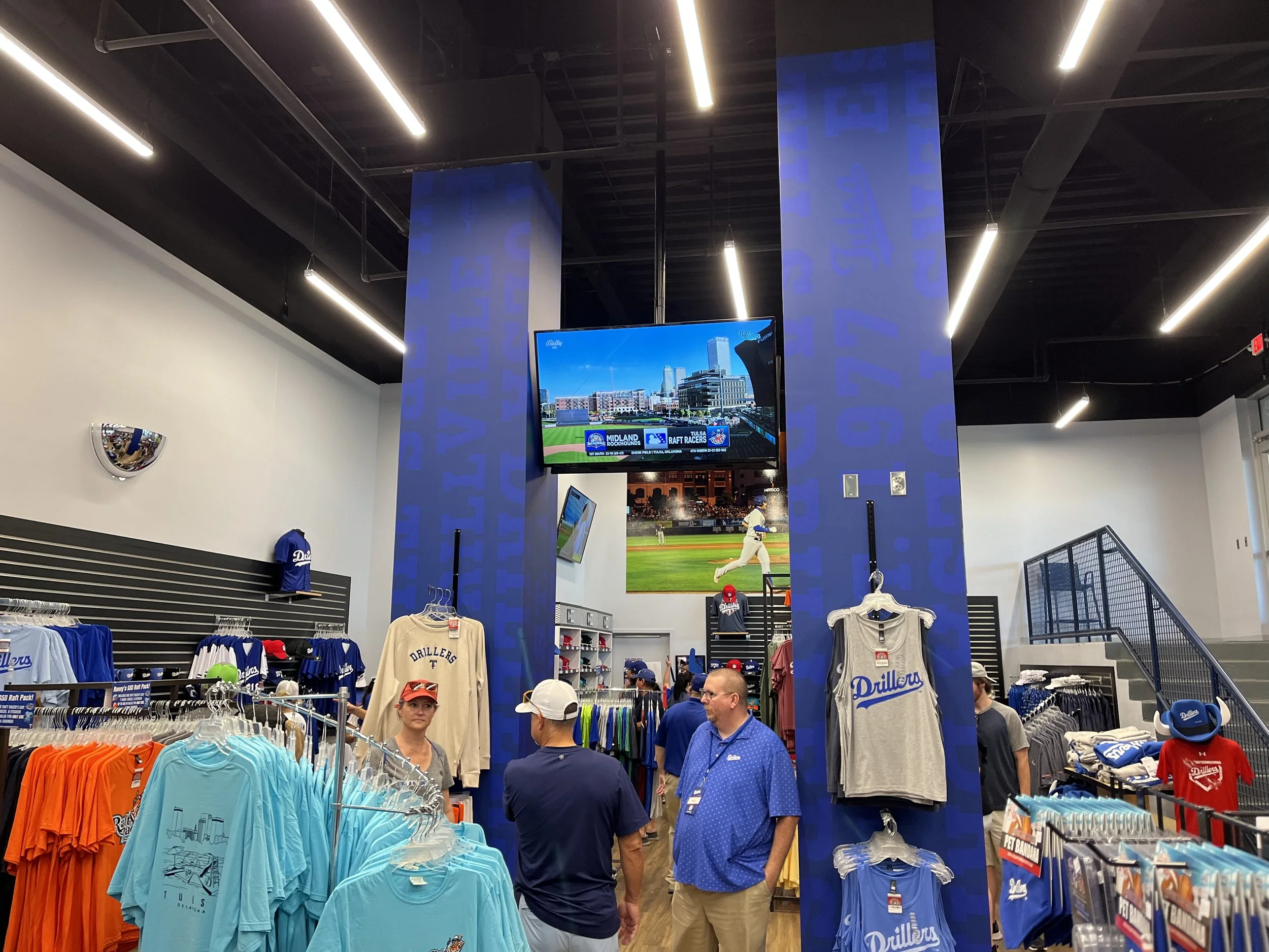 Team Store - Inside.JPG
