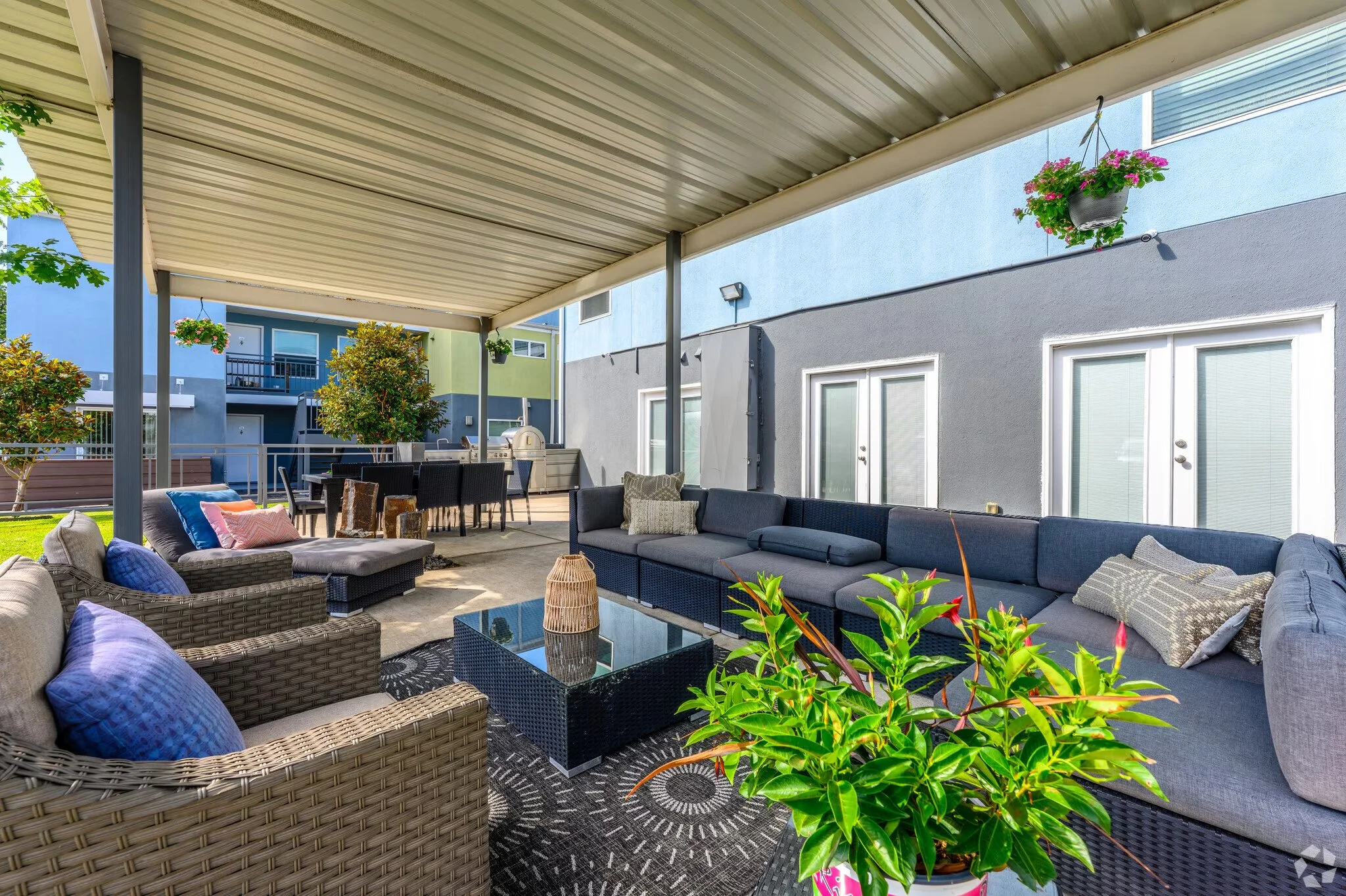Nuvo Park Place Patio