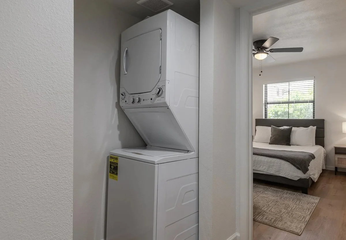 Laundry unit and bedroom