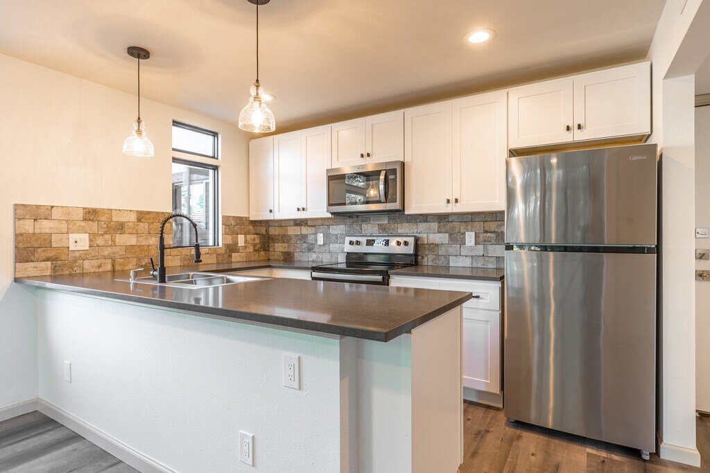 Nuvo Newport Kitchen