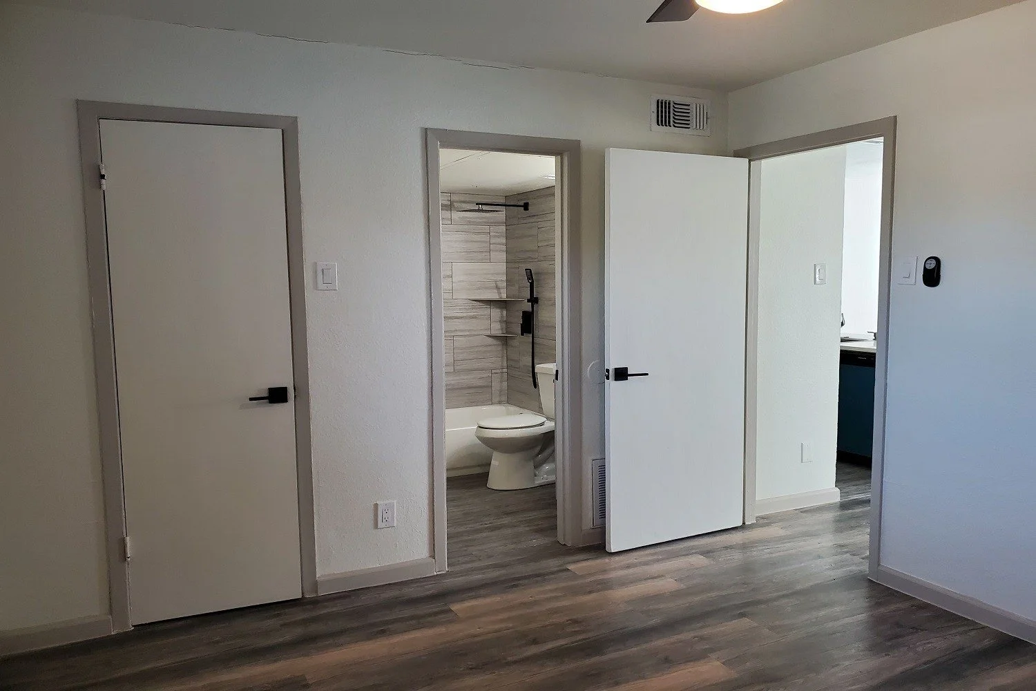 Nuvo Andorra Bathroom
