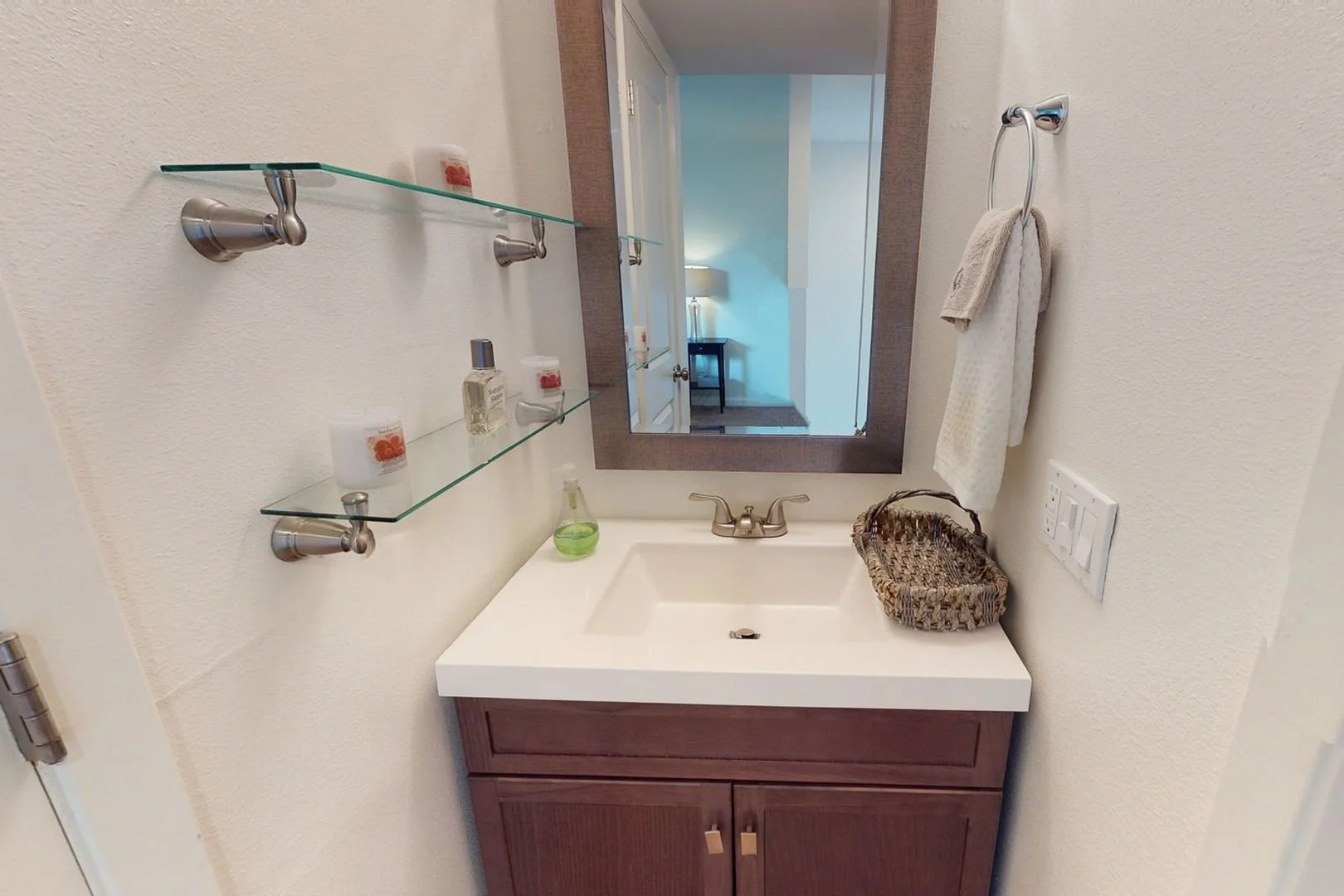 Nuvo Boardwalk Bathroom