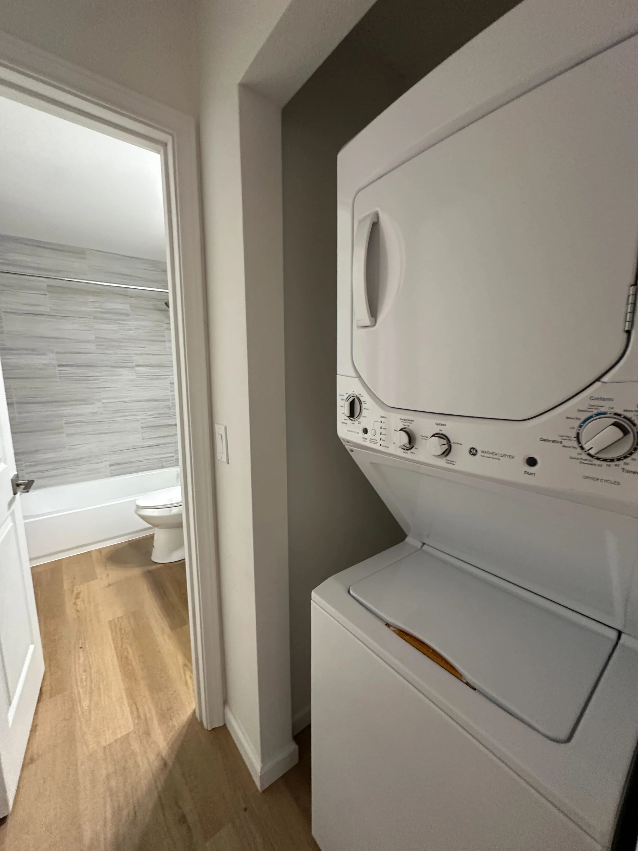 NUVO VENTURA - 1BED 1 BATH (4).jpg