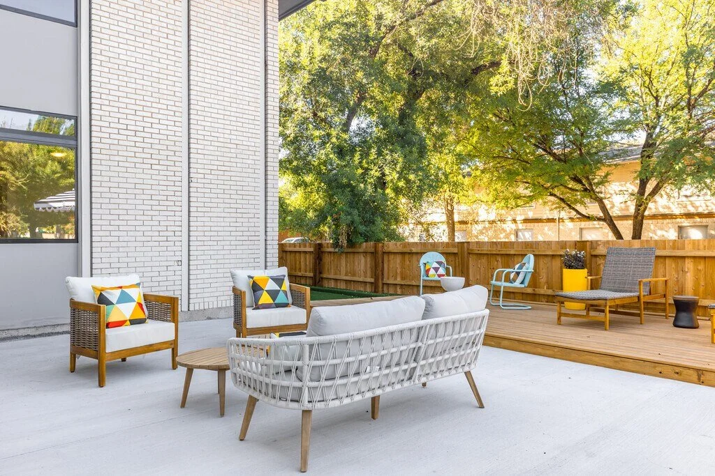 Nuvo Newport Patio