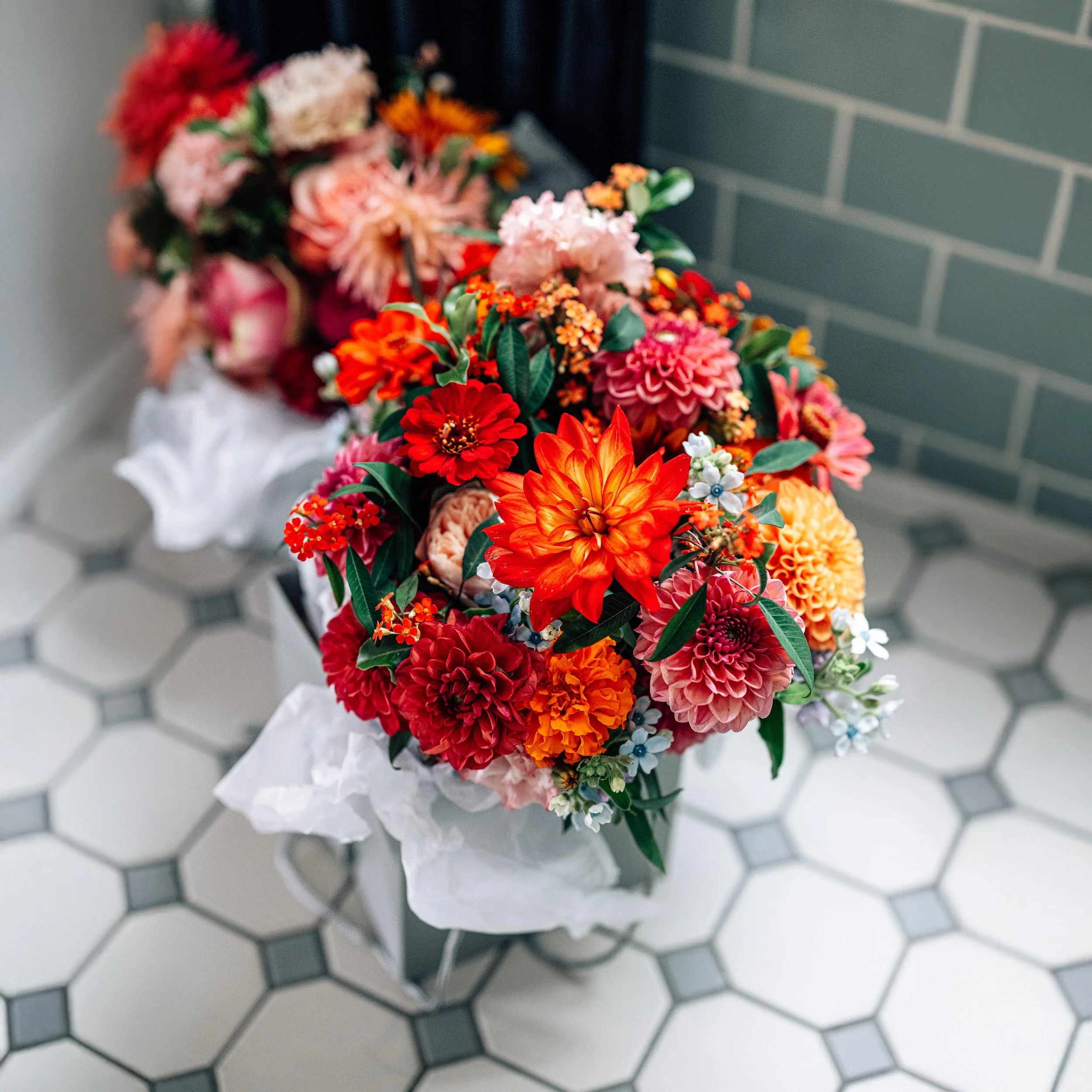 photographing weddings