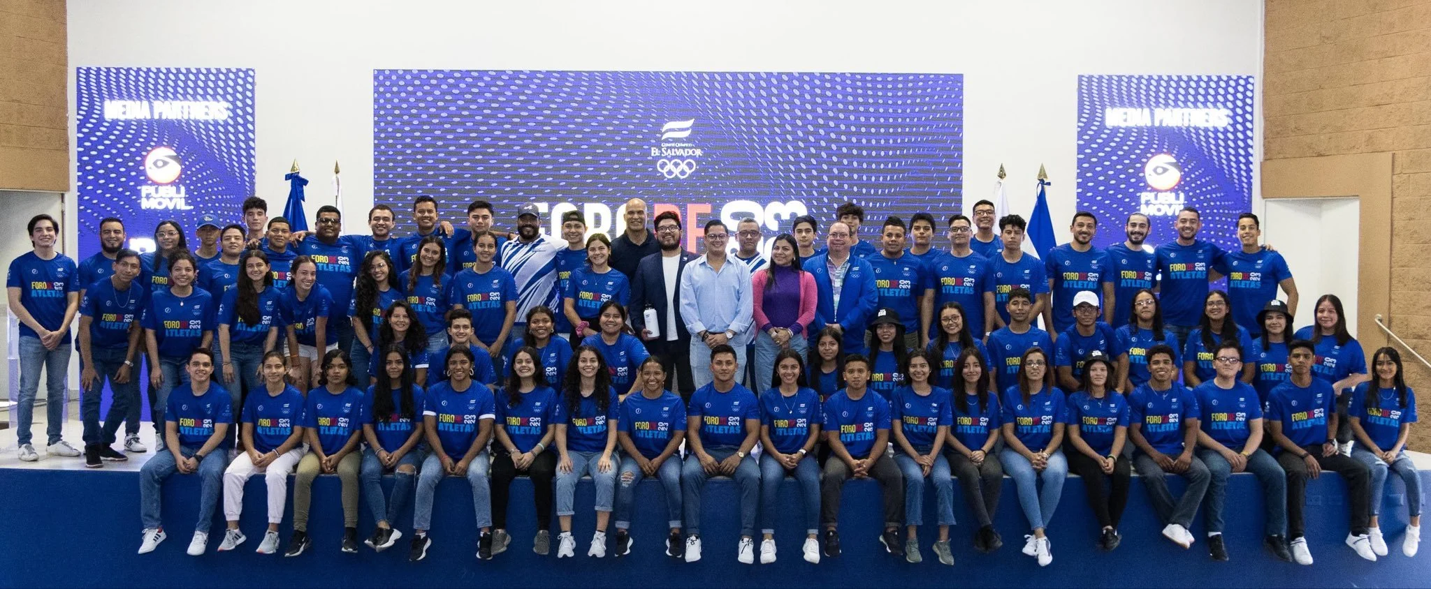 Las y los héroes Salvadoreños EXISTEN