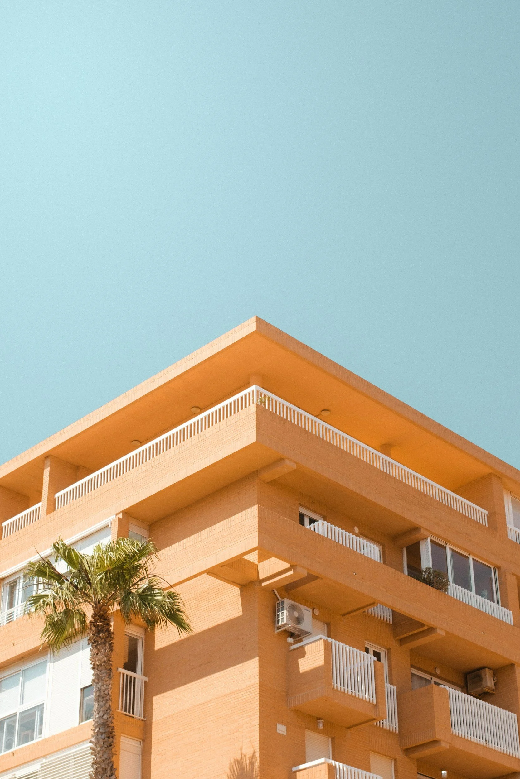 Trend Alert: Negative Space | Elisabeth Hedge