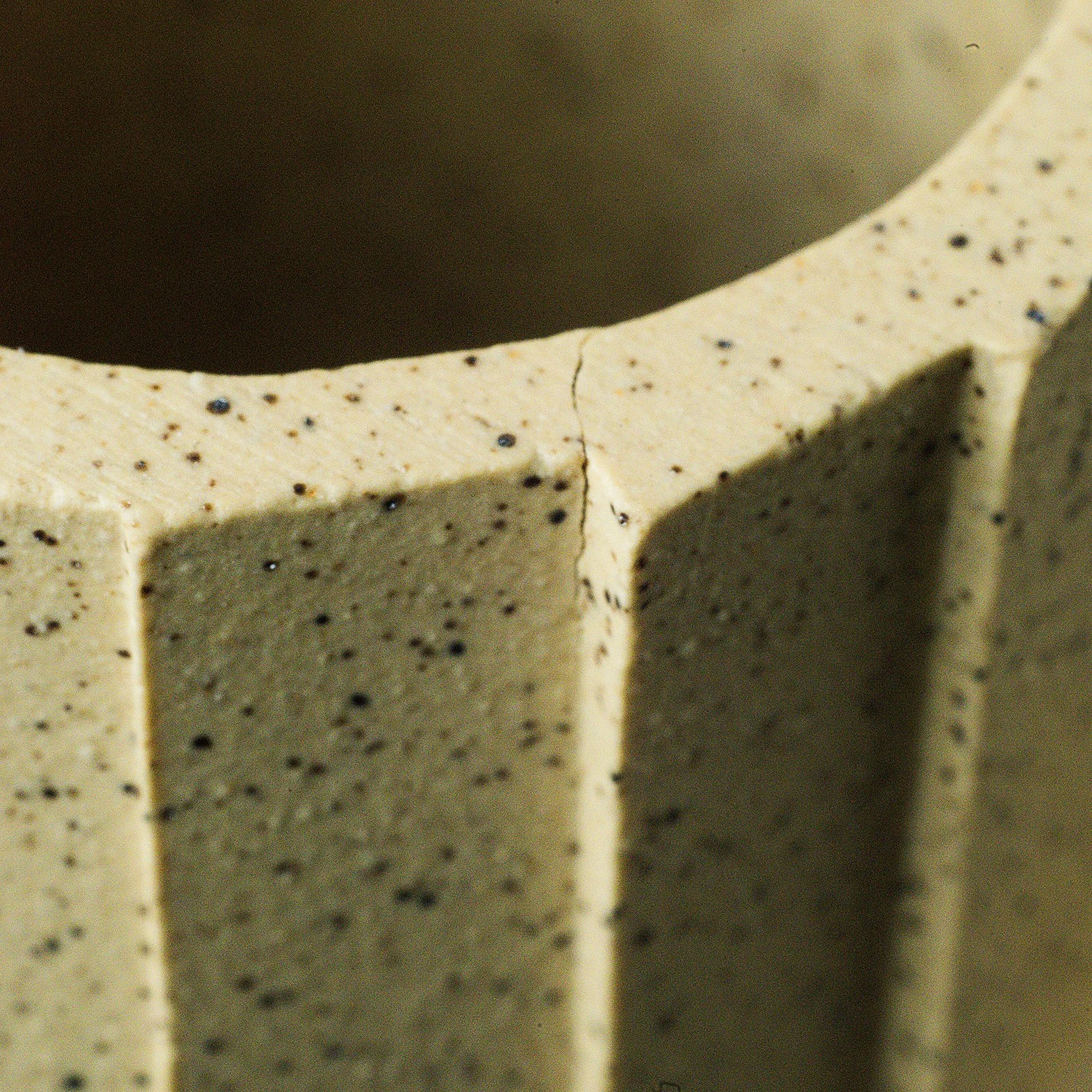 speckled yellow stoneware, by Lea & Nicolas