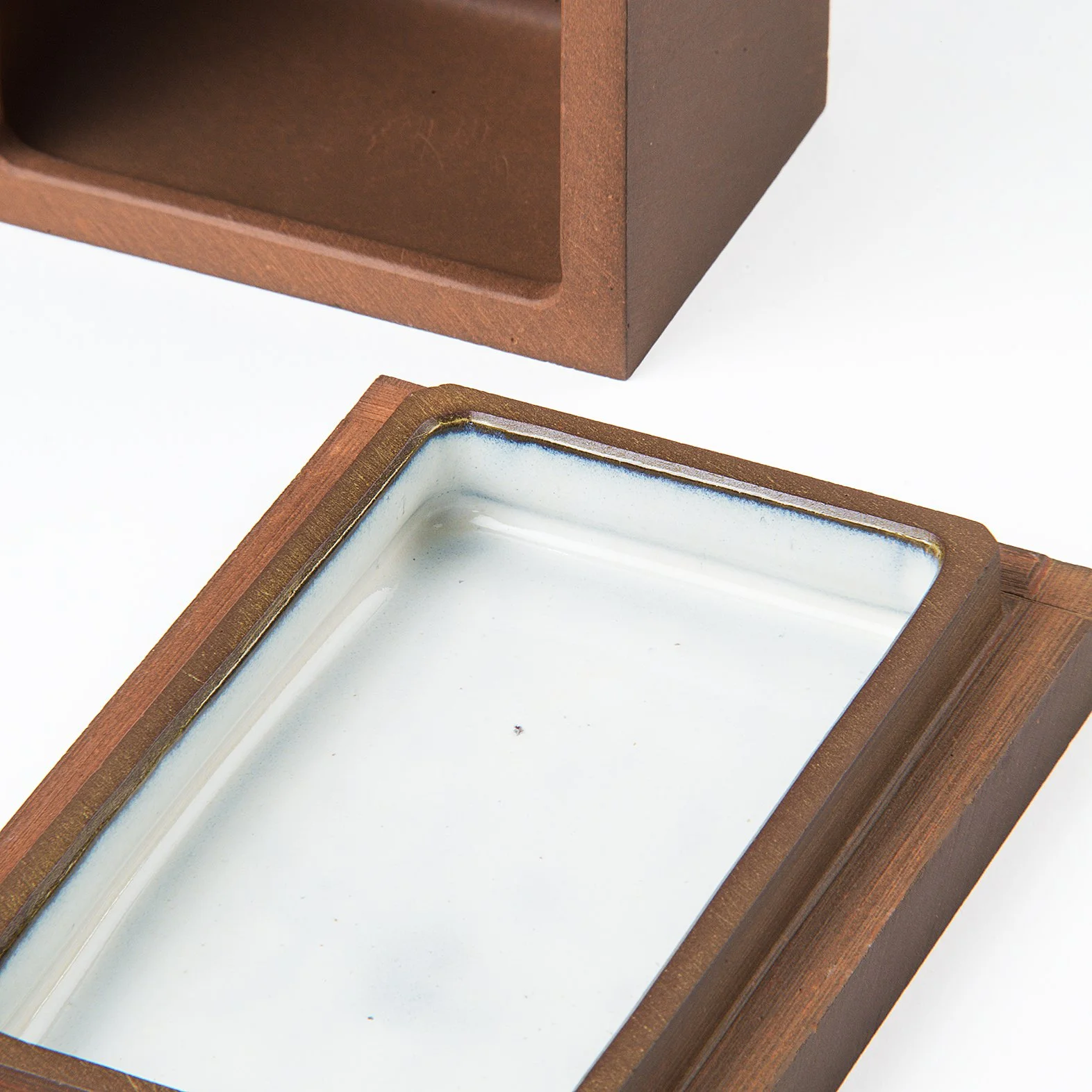 Brutalist handmade ceramic 1 lb butter dish unglazed red stoneware exterior and off-white glazed interior, by Lea & Nicolas