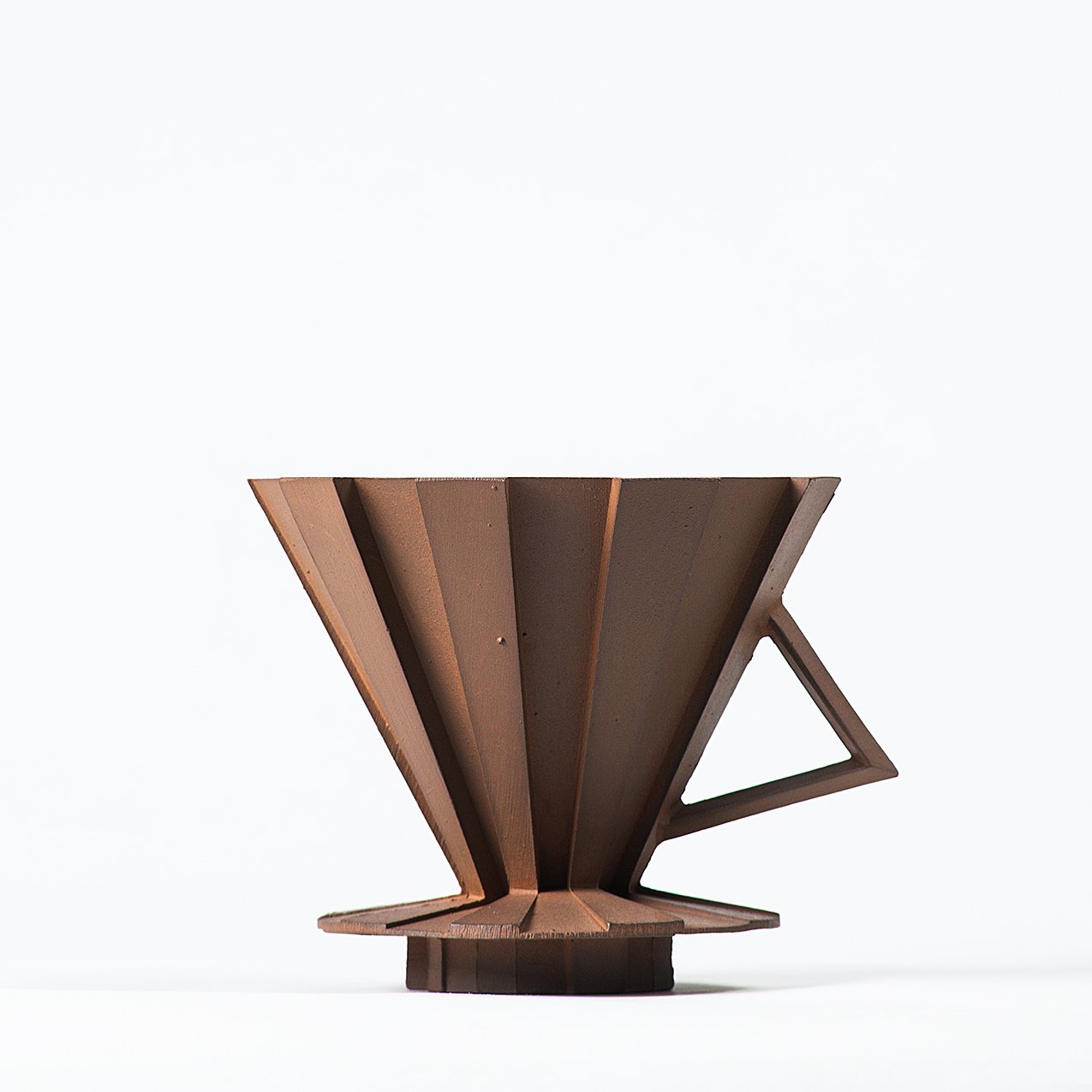 Handmade faceted ceramic v60 pour over unglazed red stoneware, by Lea & Nicolas
