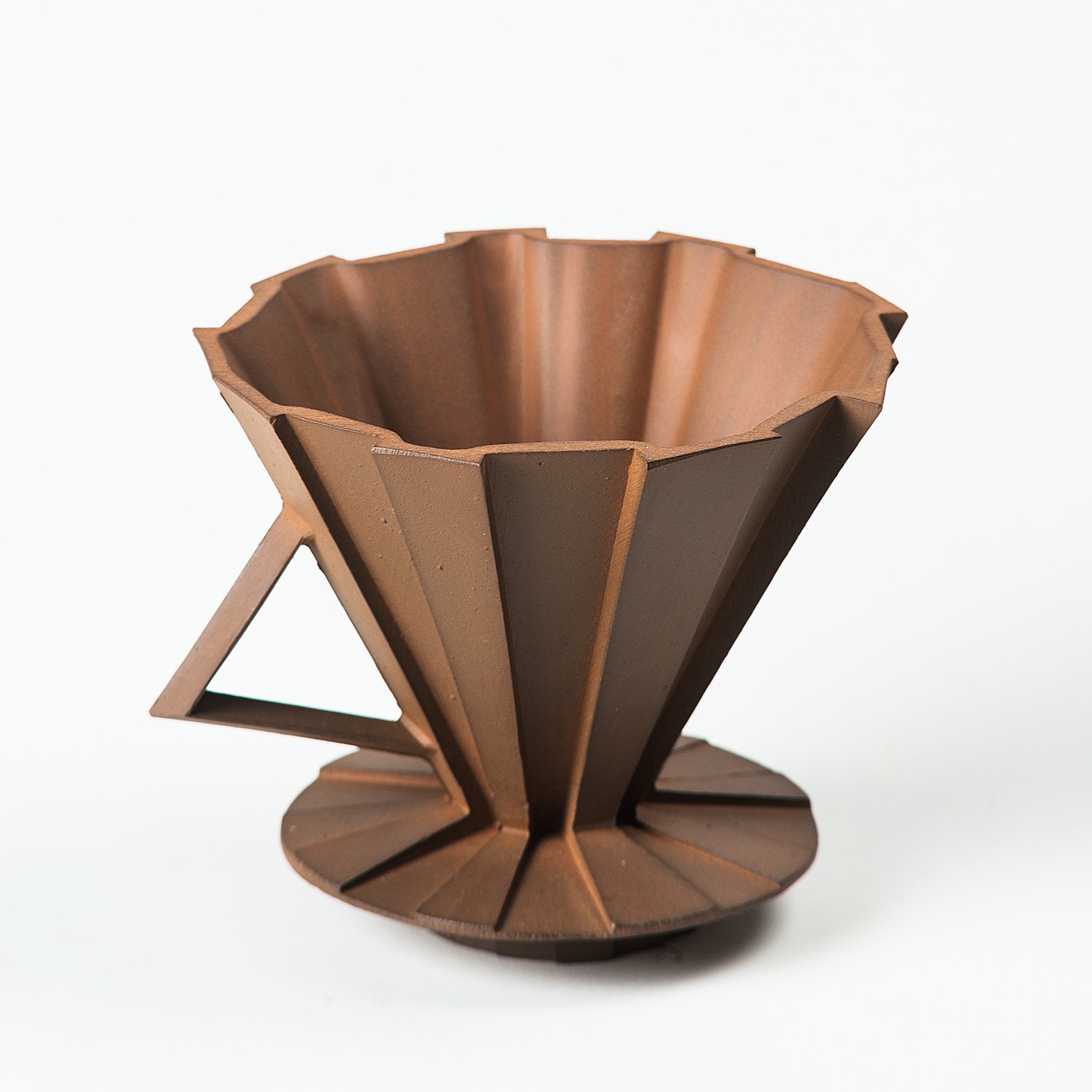 Handmade faceted ceramic v60 pour over unglazed red stoneware, by Lea & Nicolas