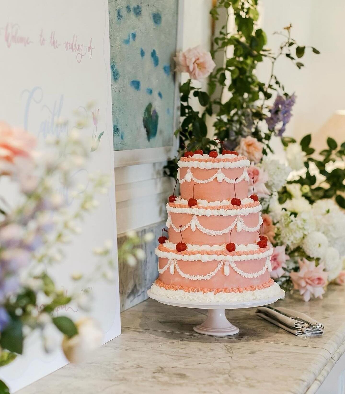 Sweet little moments from Cate &amp; Scott&rsquo;s special day 🍰🤍

Cate came to me with her ideas &amp; a colour palette for her day. We worked together to create a stunning vision and she left it in our hands to bring her wedding florals dreams to