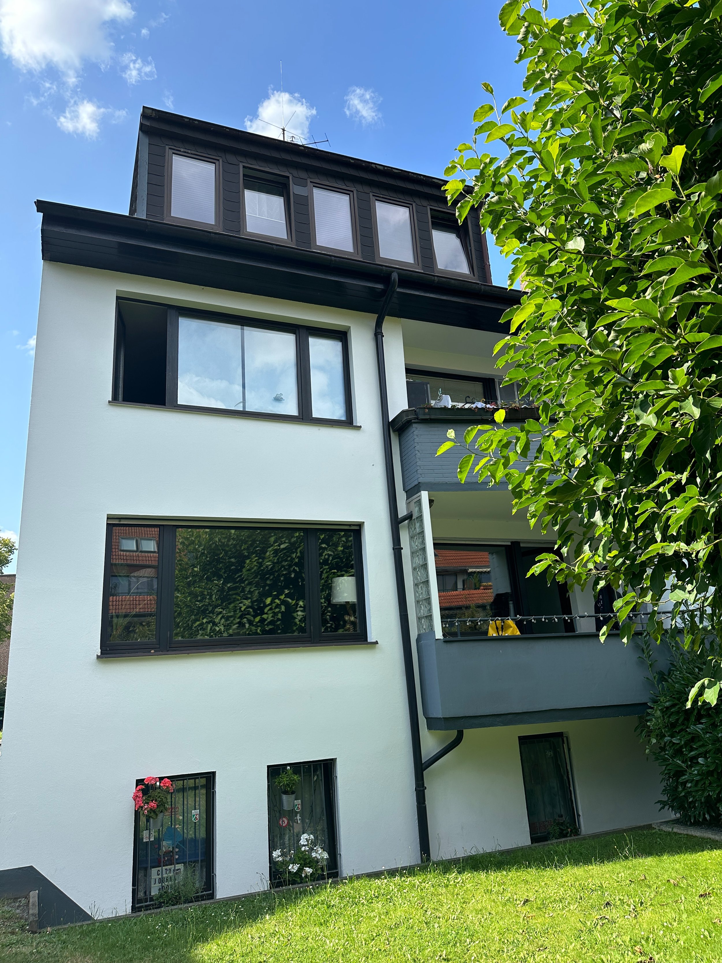 individuellen Sanierungsfahrplan (iSFP) erstellt sowie den BAFA Förderungsservice, die Wirtschaftlichkeits- und Energiekostenanalyse sowie die Bau- und Fördermittelbegleitung übernommen hat.