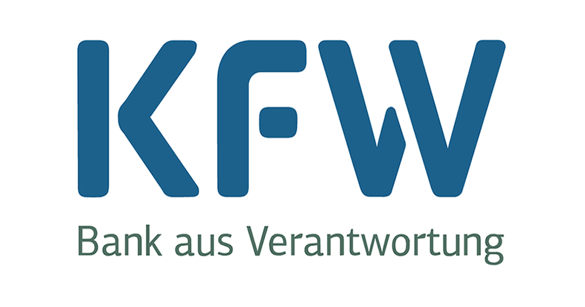 Logo der KfW Bank. Über die KfW-Bank wird die Heizungsförderung (KfW358), Kredite zur Komplettsanierung (KfW261 und KfW263) sowie Kredite für den klimafreundlichen Neubau (KfW297 und KfW298) abgewickelt.