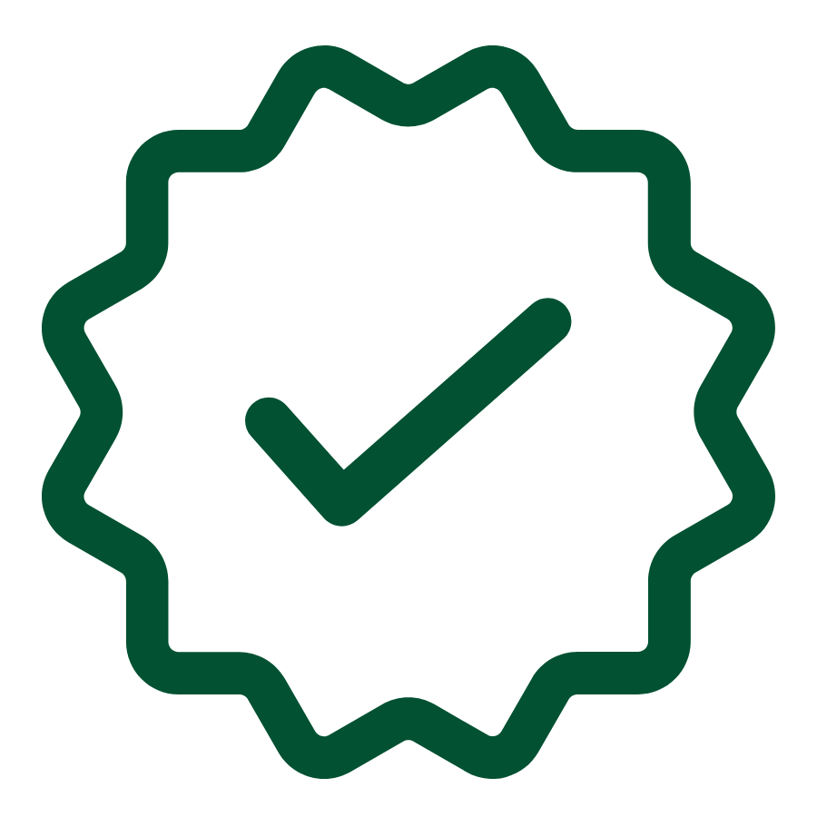 Grünes Qualitätssiegel mit Häkchen als Symbol für zertifizierte Fördermittelberatung und Fachplanung. Das Icon verweist auf die Anerkennung durch KfW und BAFA.