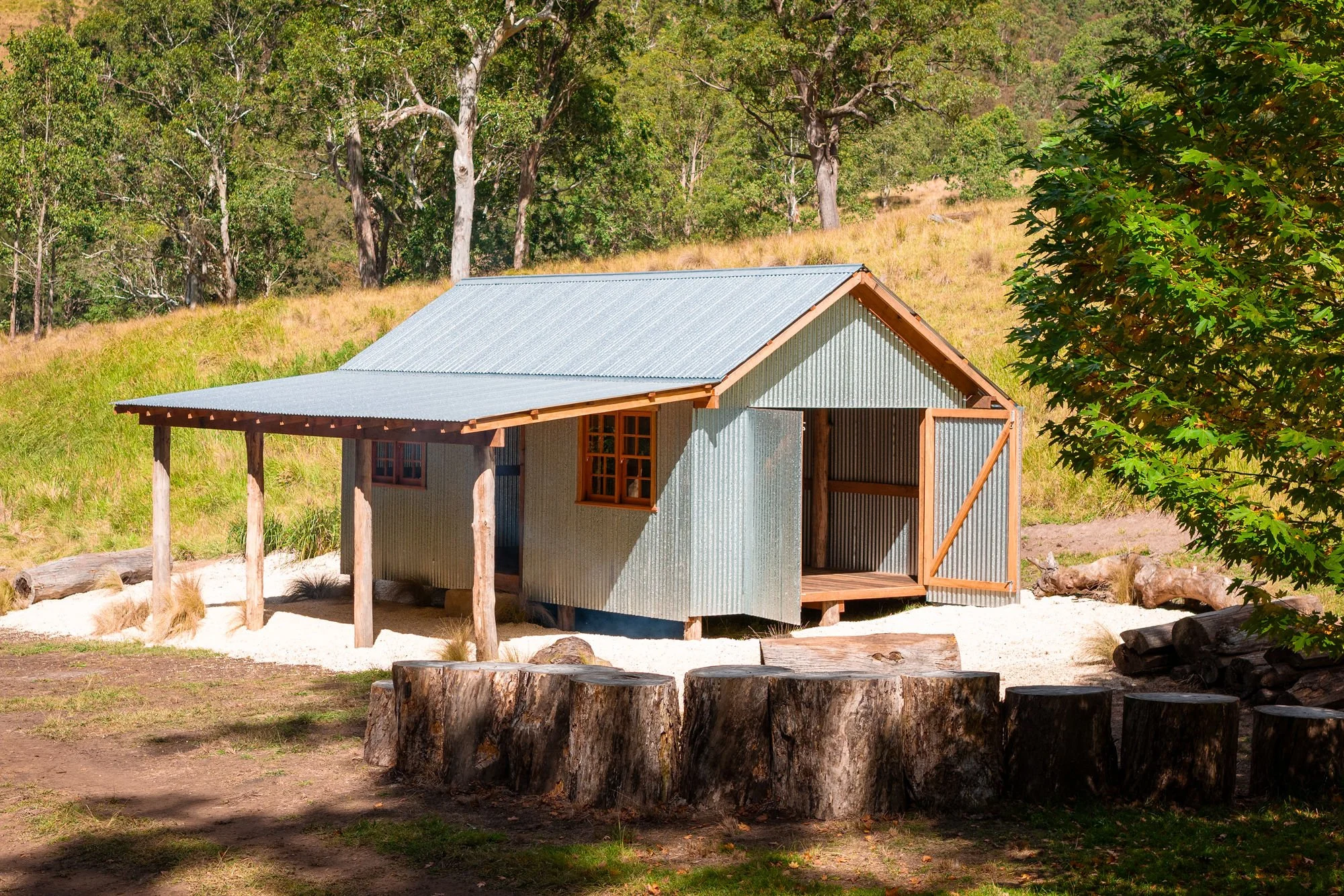LaurieBarringtonTops-SneakPeek-Hut(LowRes)-23.jpg