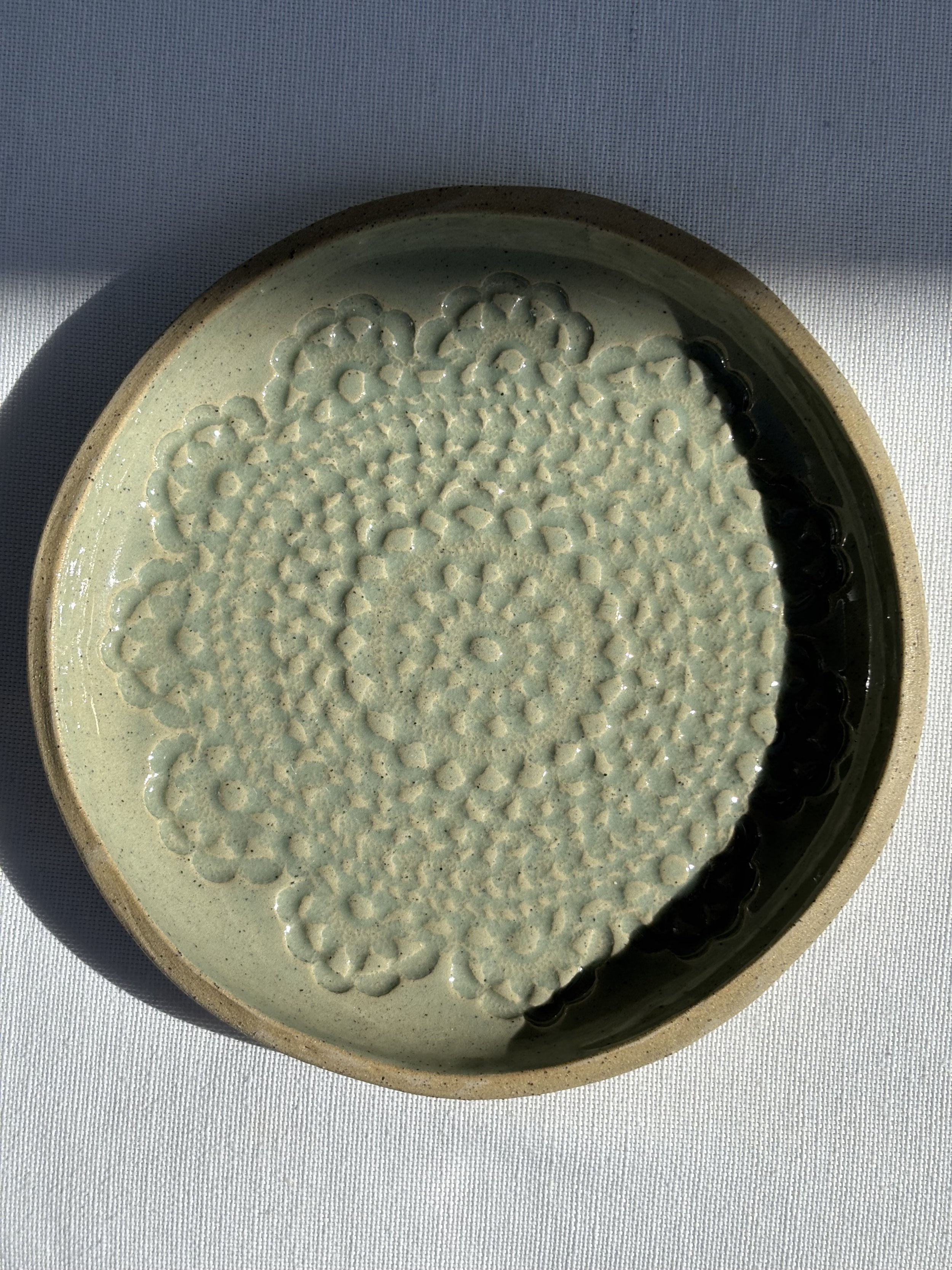 Small plate - doily impression 15cm