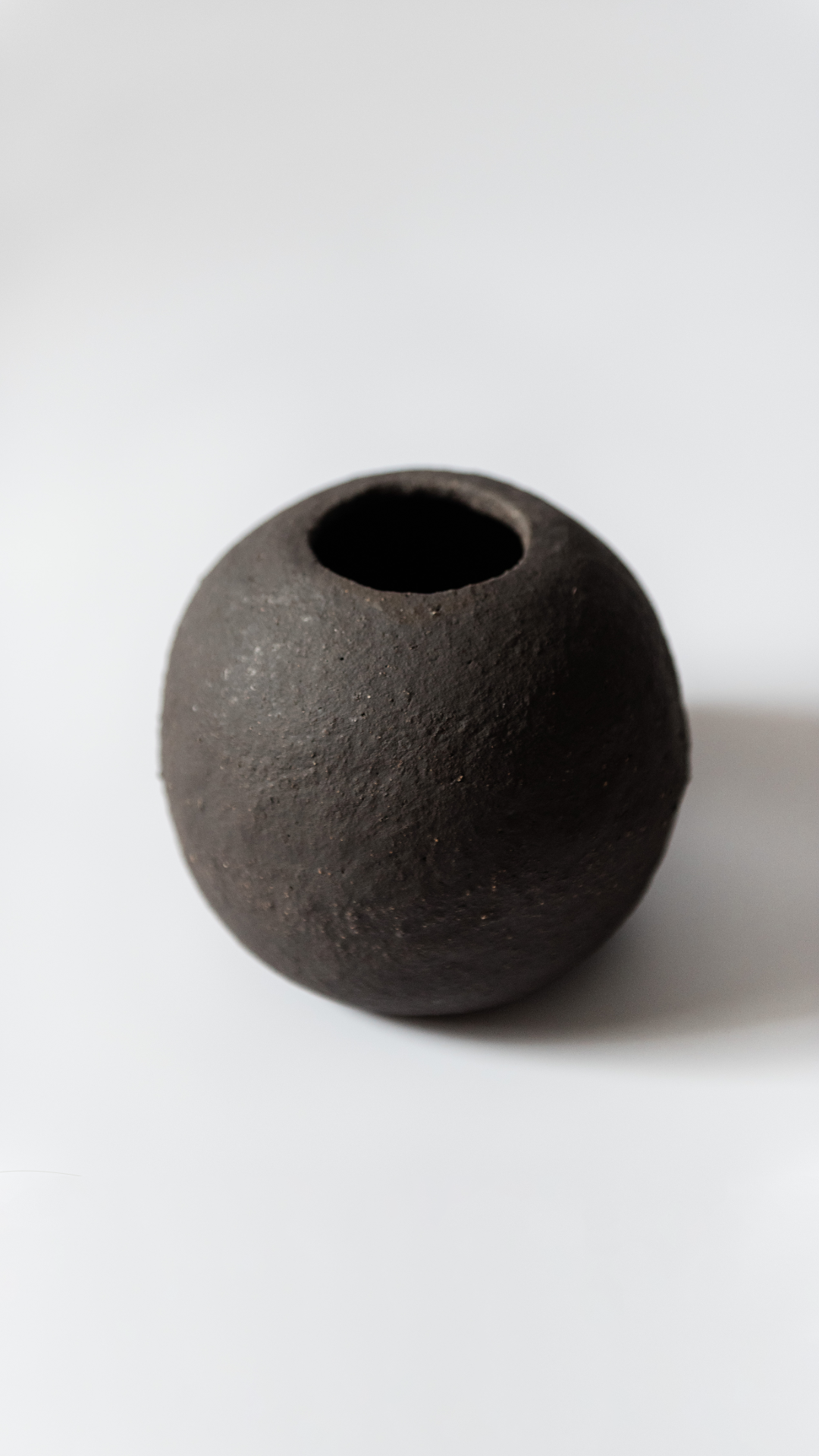Lunar Noir Round Vase