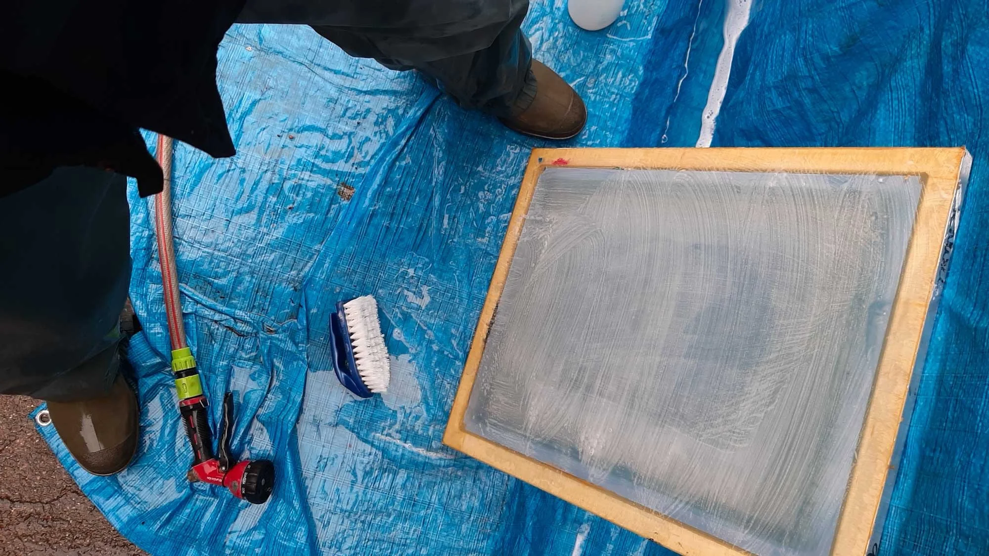 Silkscreen frame being degreased