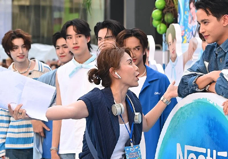 ABM Connect Manager directing celebrities at a brand event