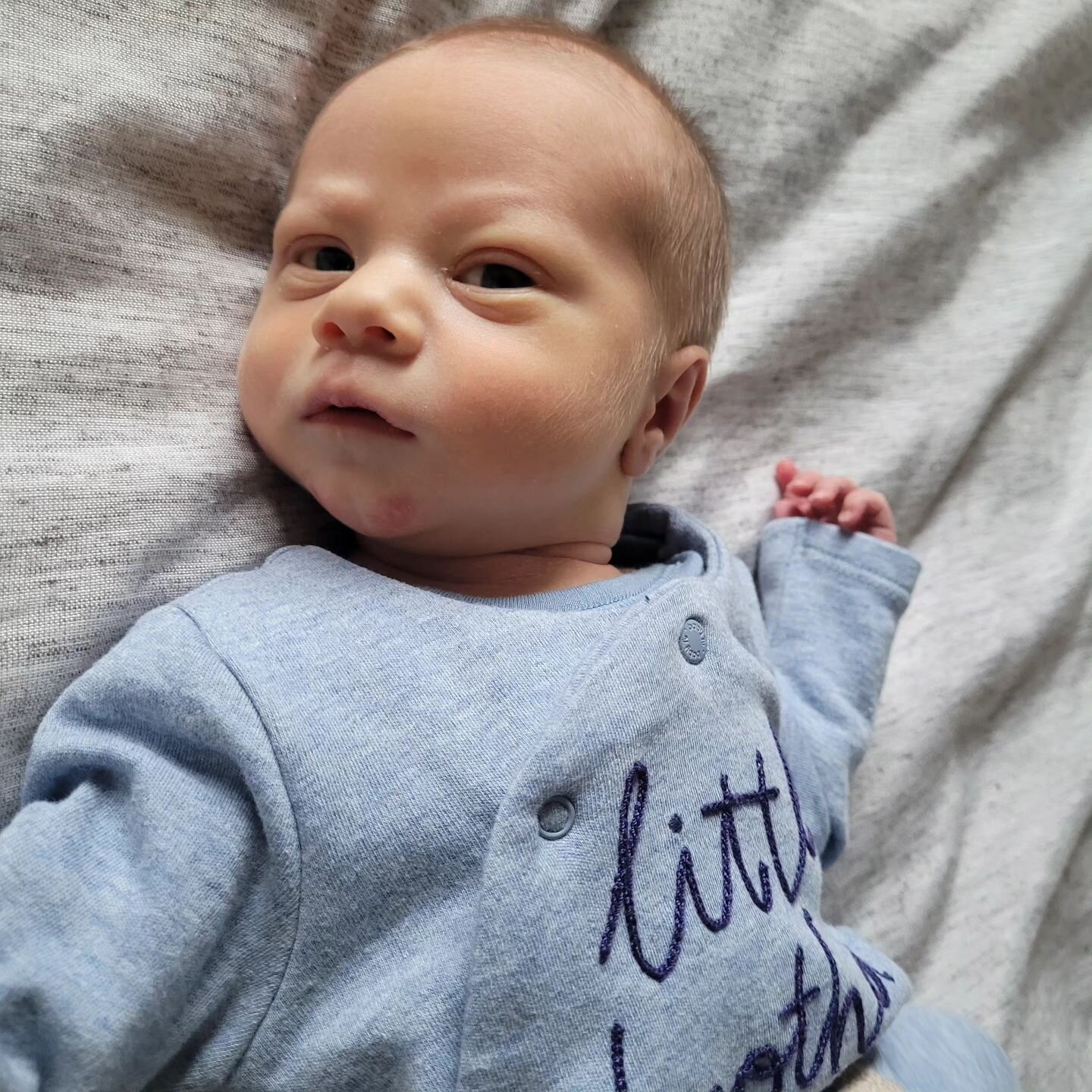The newest addition to the family, Archer John Loughman, arrived on Monday 4th and had just enough time to get his Mother's Day Card ordered!

We are so excited to see what 2024 will bring as a family of four 💙💙💙💙

Rowan and Archer are best of fr