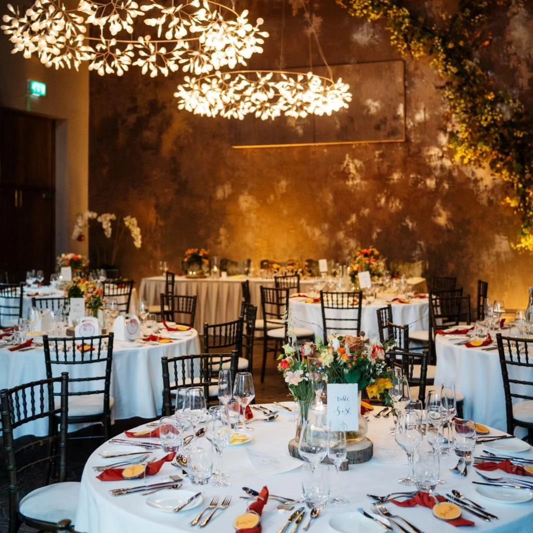 How stunning does @manorhouselindley look on these photos by @georgiebeckphoto! 

Simon &amp; @katriceb4 went for a gorgeous bold orange &amp; wooden rustic look and pulled it off beautifully. 

The log placecards looked fab!!! 

#manorhouse #manorho