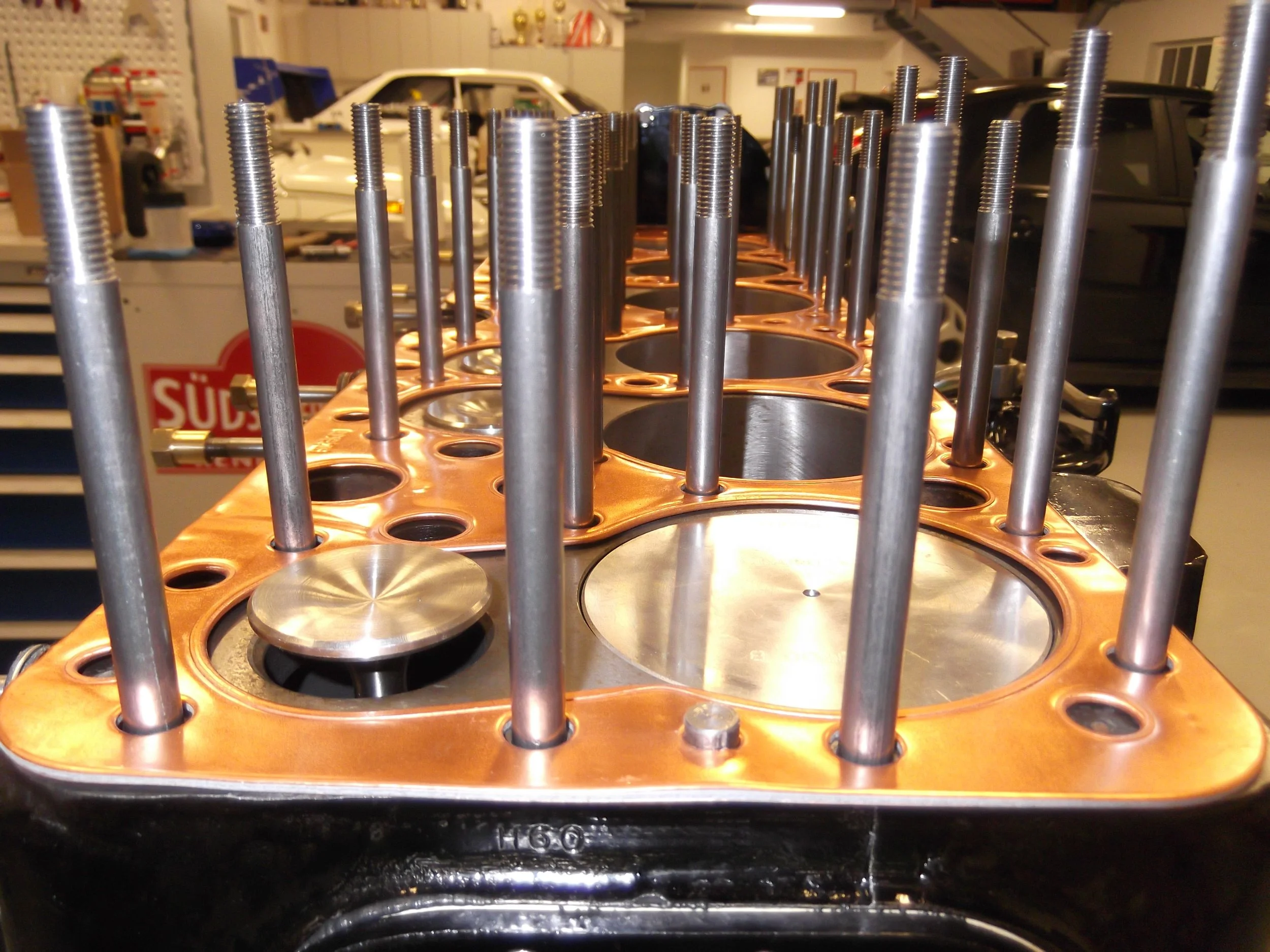 koppe gmbh, motorenbau und getriebeinstandsetzung, oldtimer instandsetzung österreich, classic car engineering austria, präzision im detail, technische komponenten und mechanik, hochwertige instandsetzung, engineering excellence