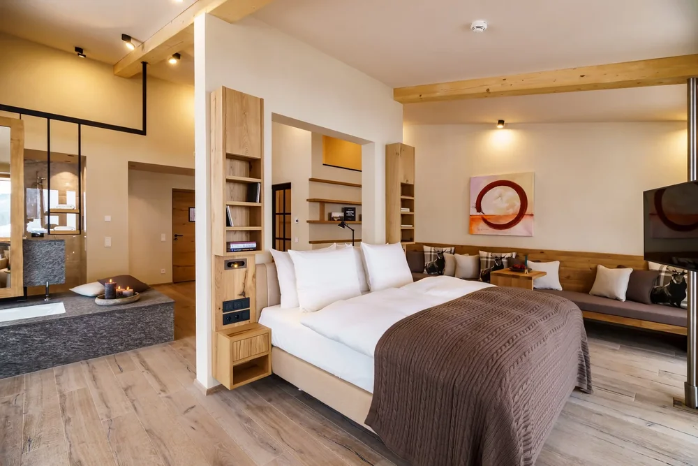 _c_Posthotel_Achenkirch_SigNature_Suite_2 2.webp