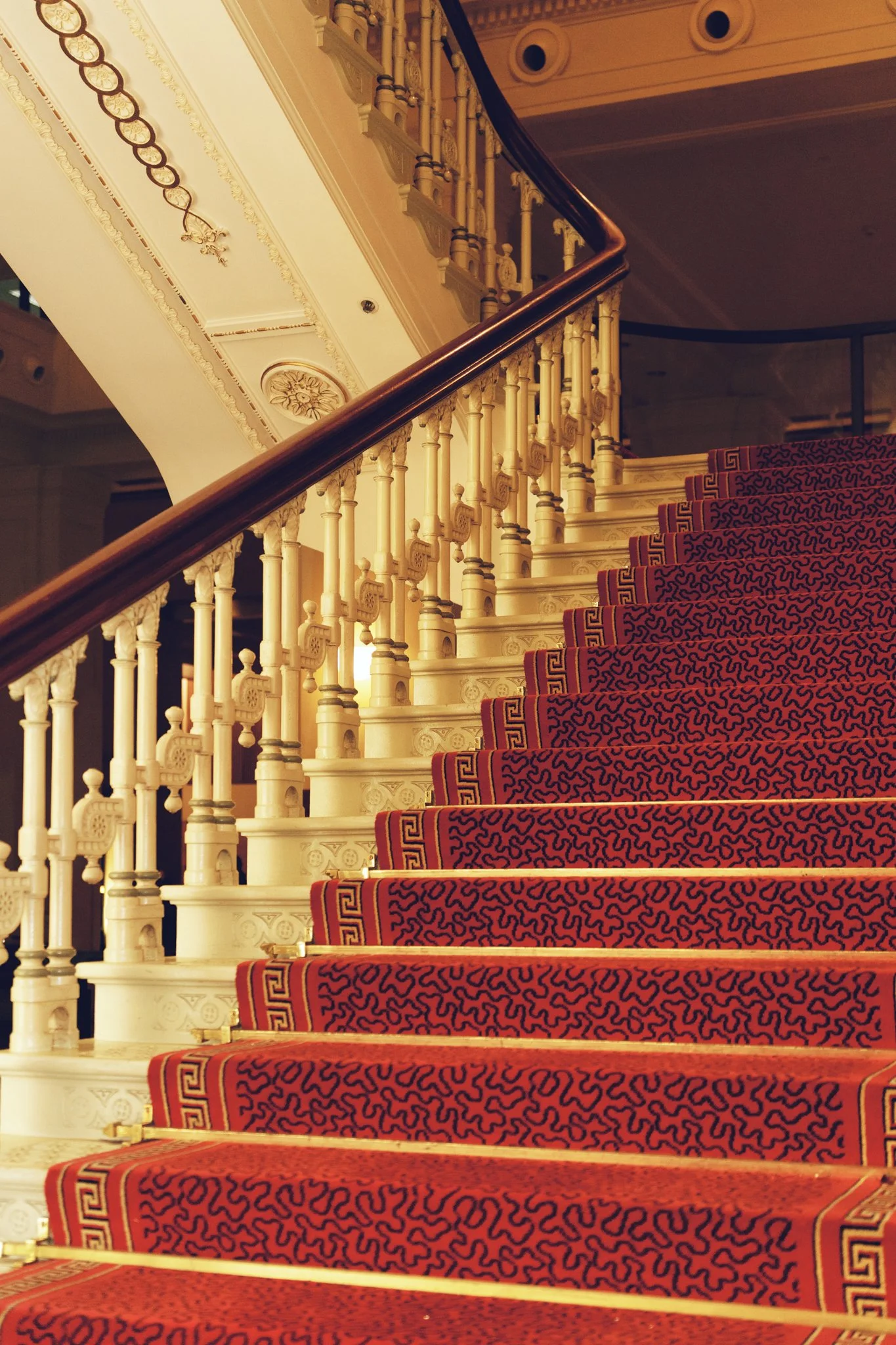 The-Fullerton-Hotel-Sydney-Pre-Wedding-Photographers-Videographers-Emotions-and-Math-0093.jpg