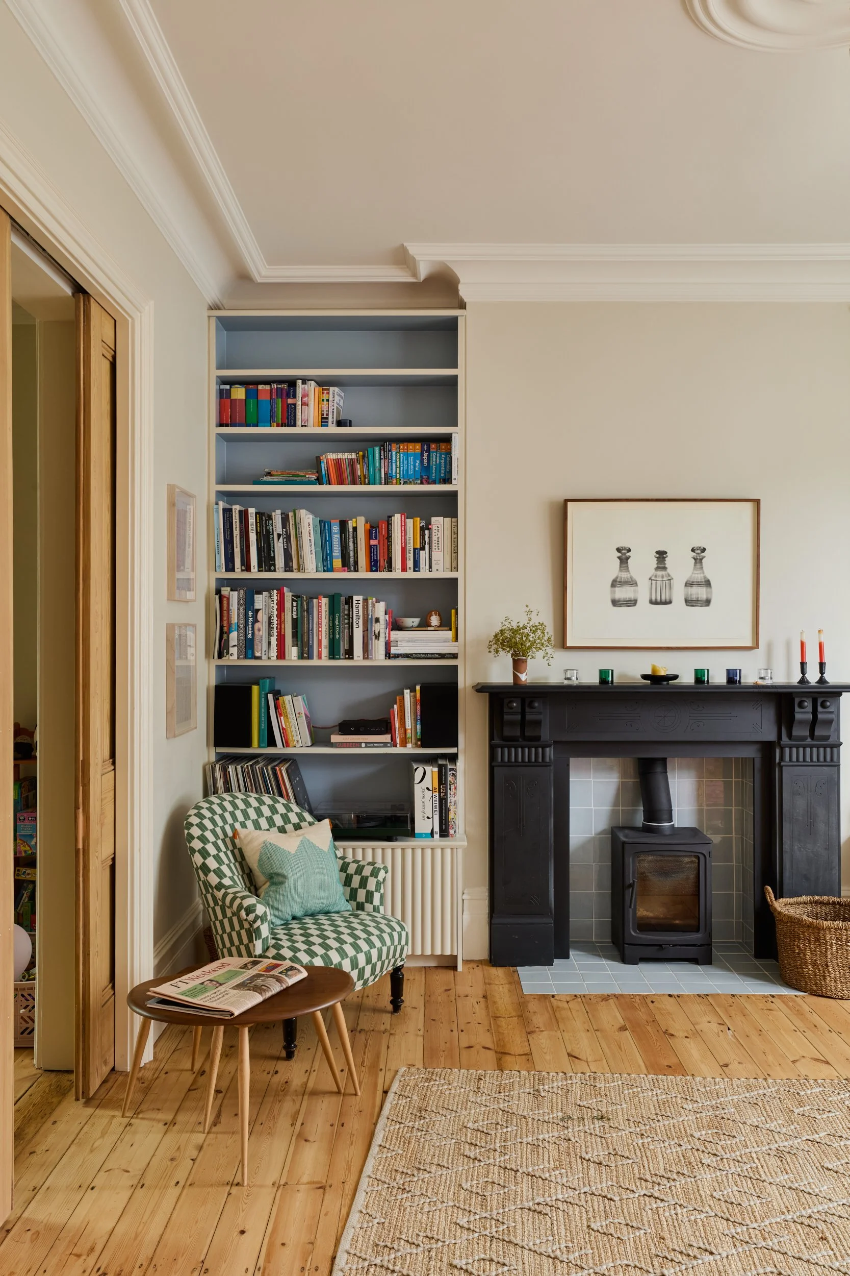 Dulwich Curves_Living room fireplace_lores.jpg