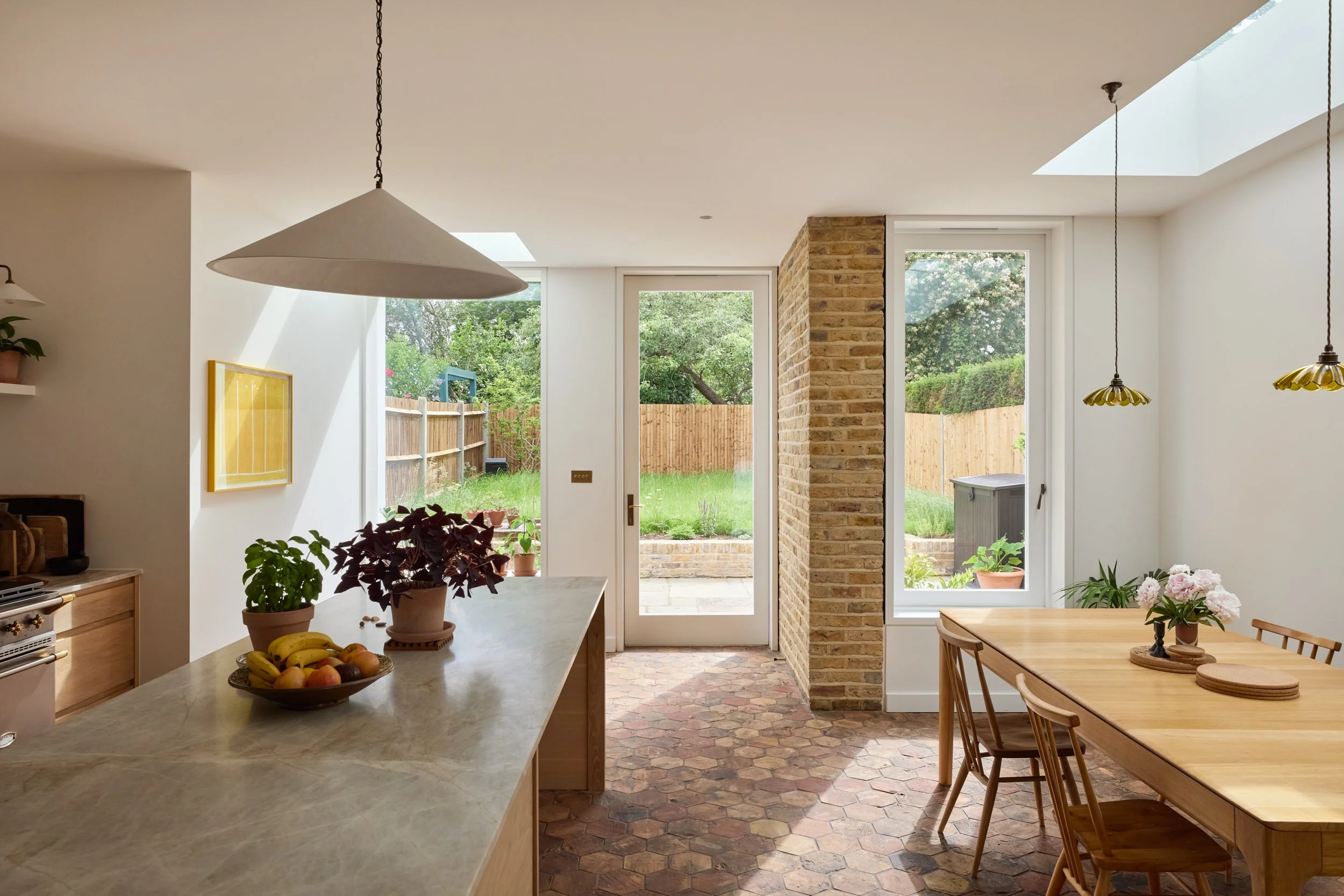 Dulwich Curves_Kitchen_garden_lores.jpg