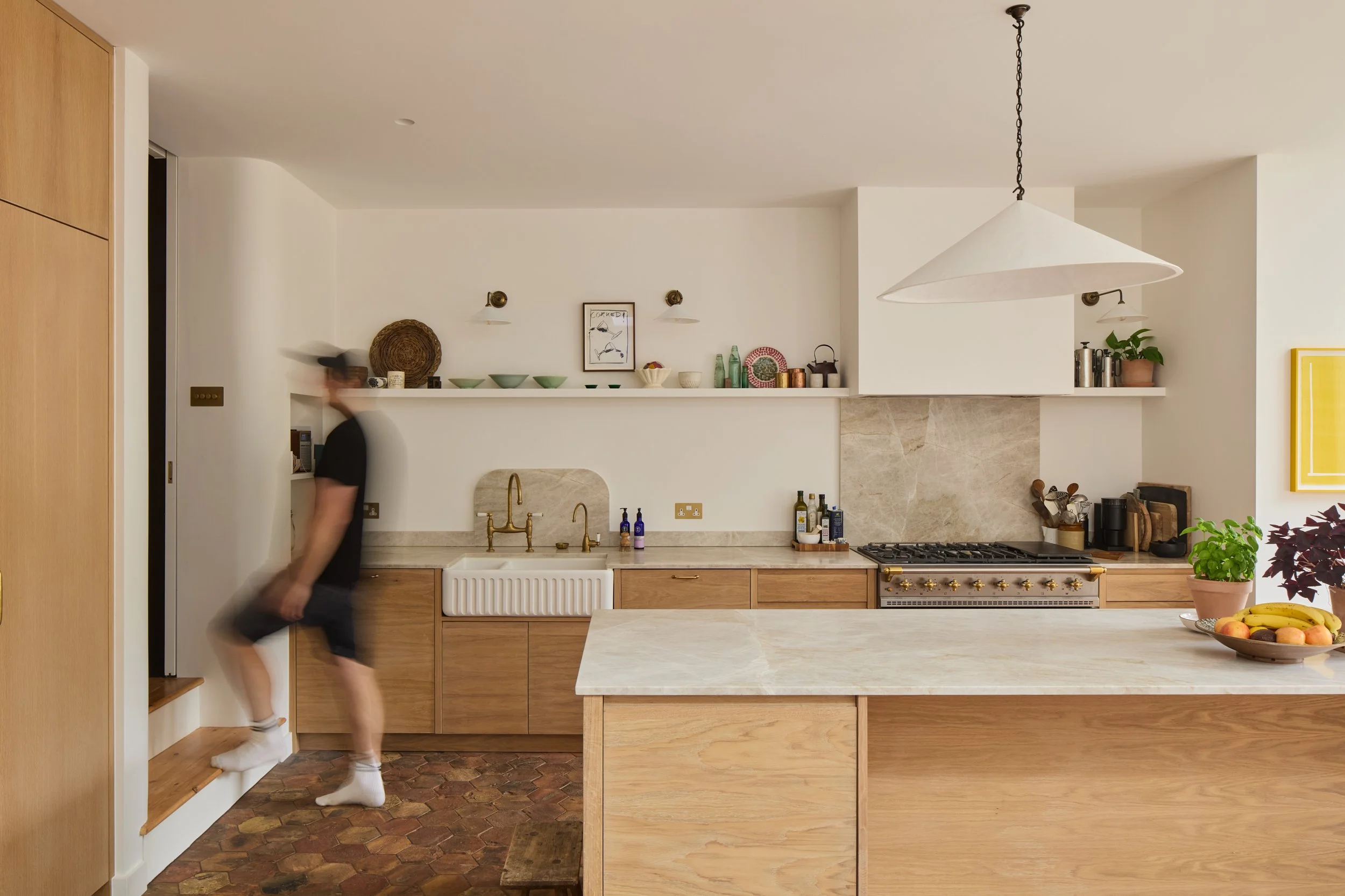 Dulwich Curves_Kitchen_lores.jpg